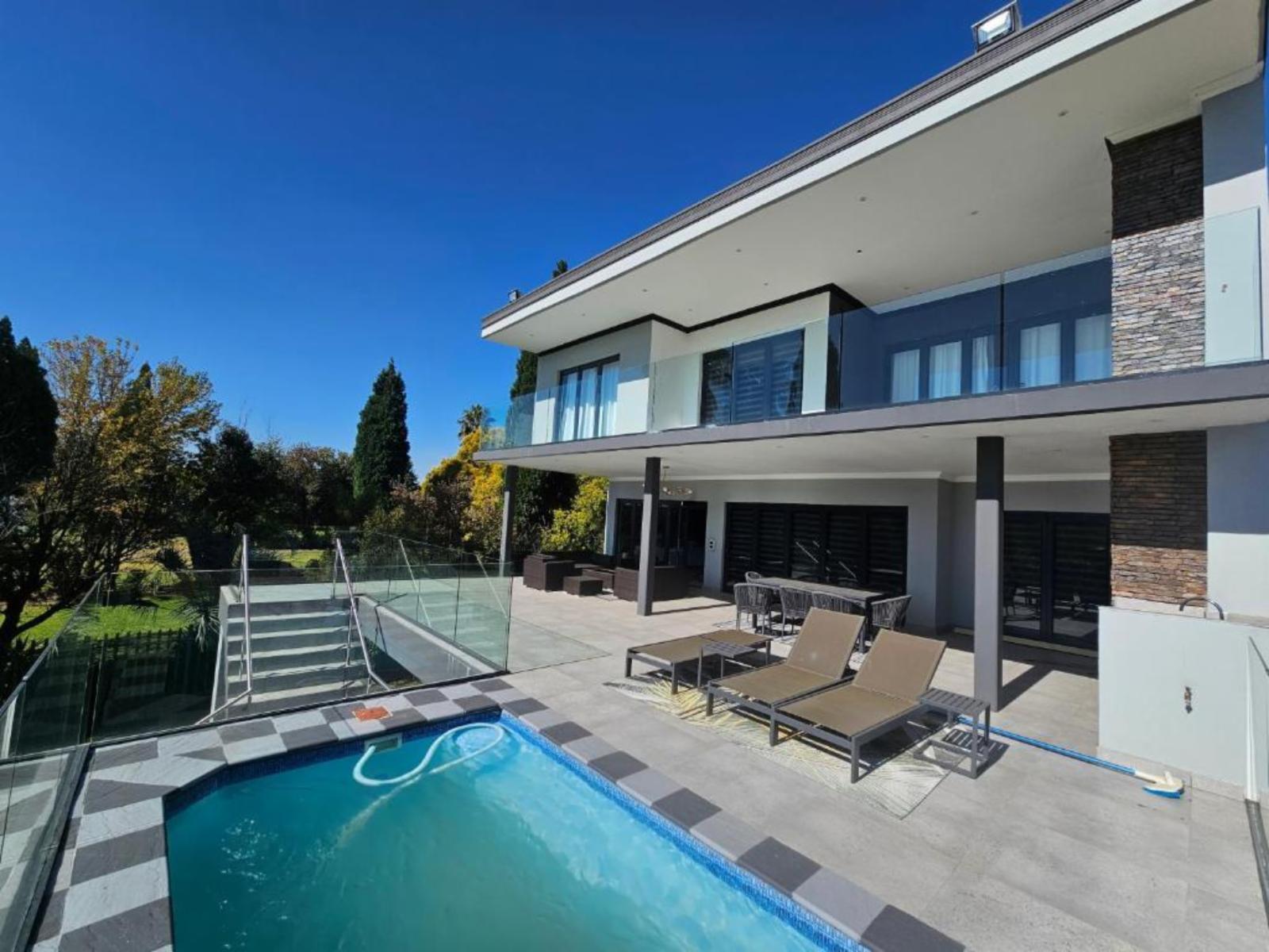 Gillino Vaal River Luxury Retreat