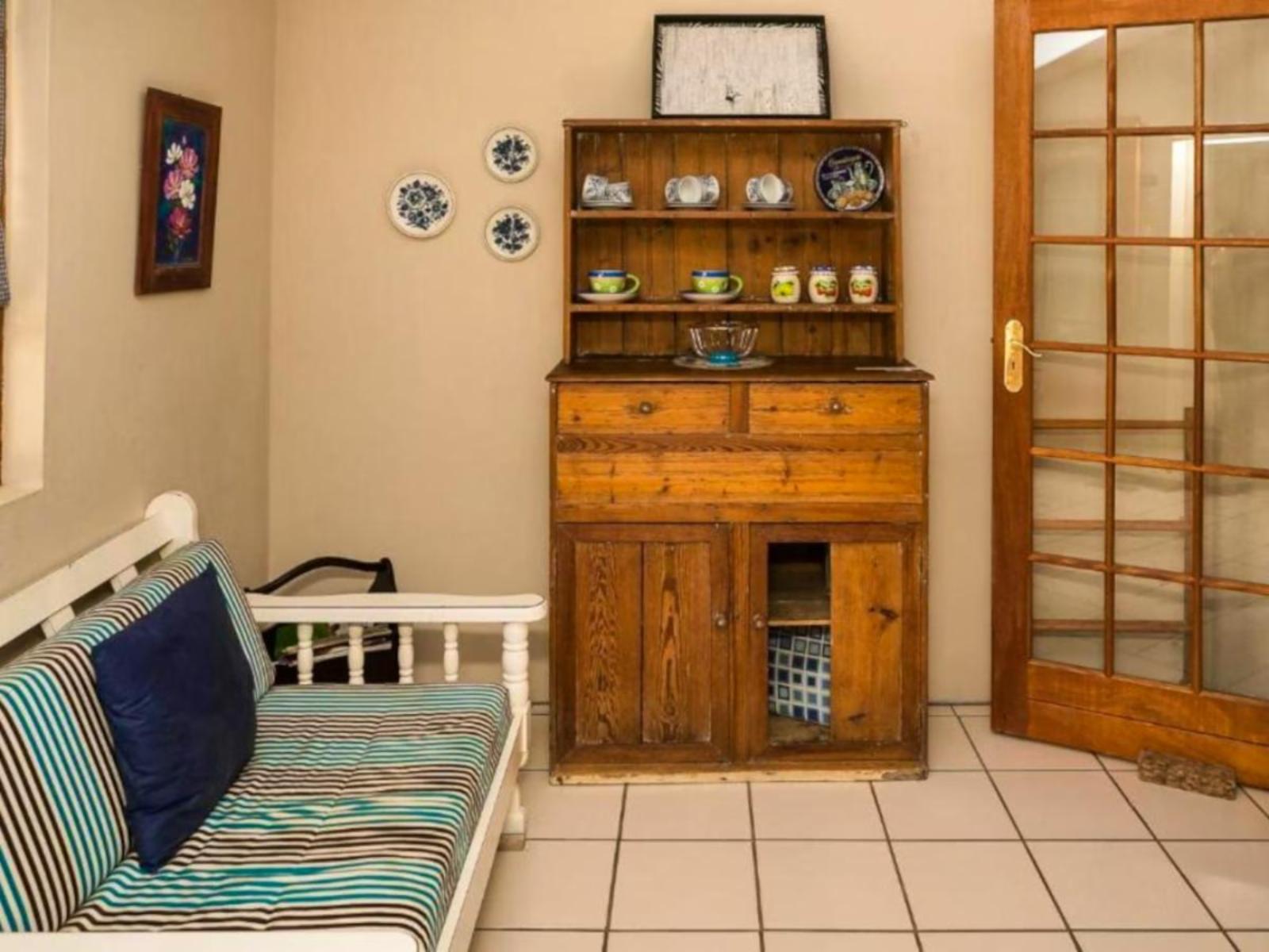 Room 2 — Seating area