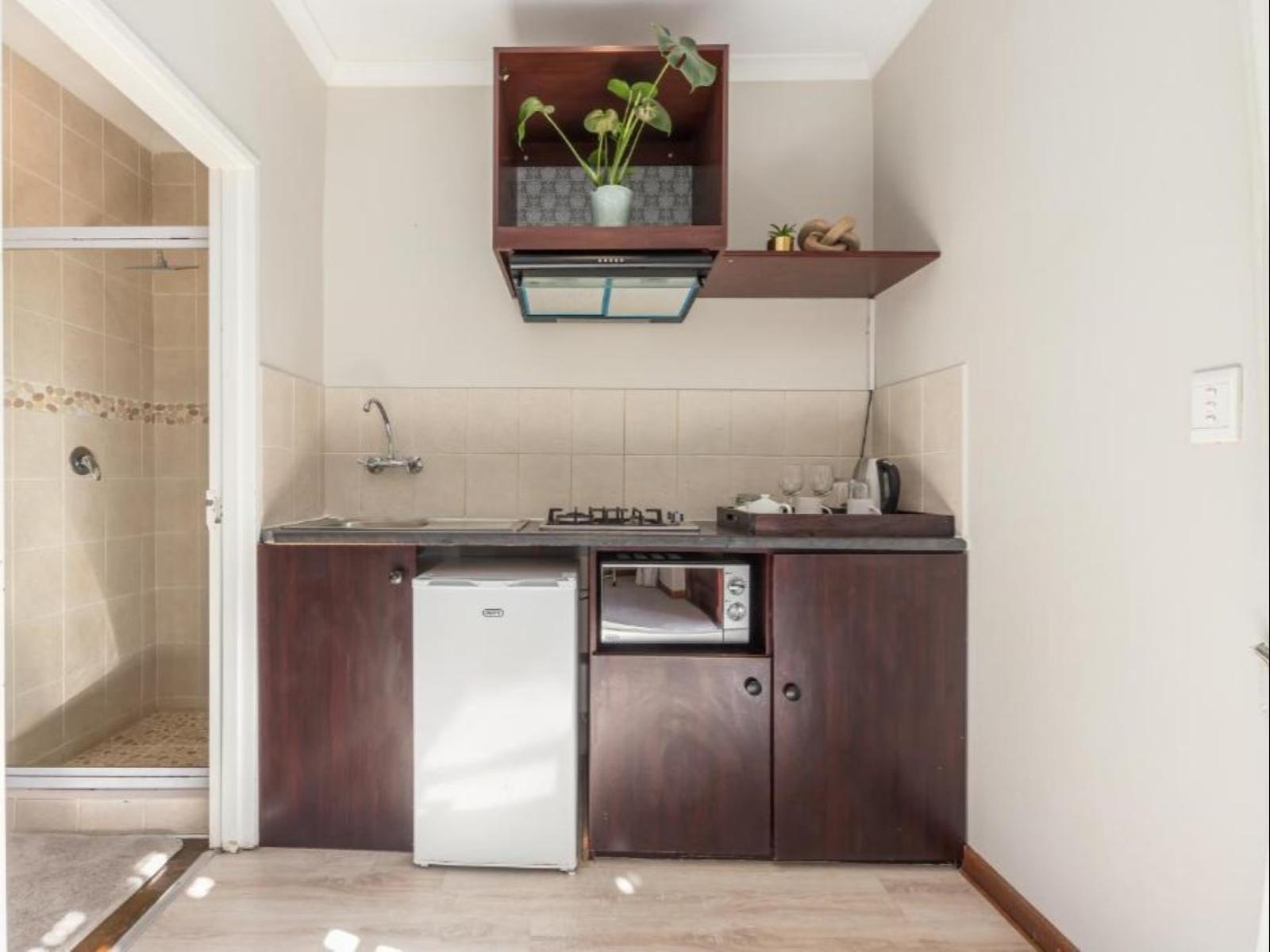 Room 2 — Kitchenette