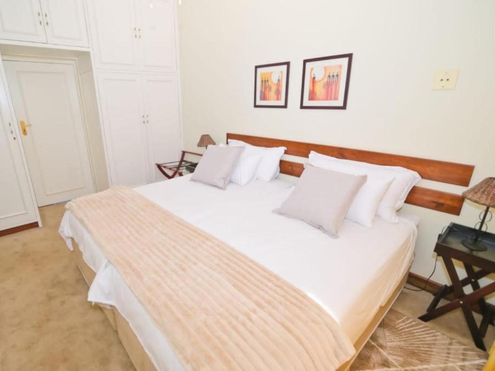 Room 1 — Photo of the whole room