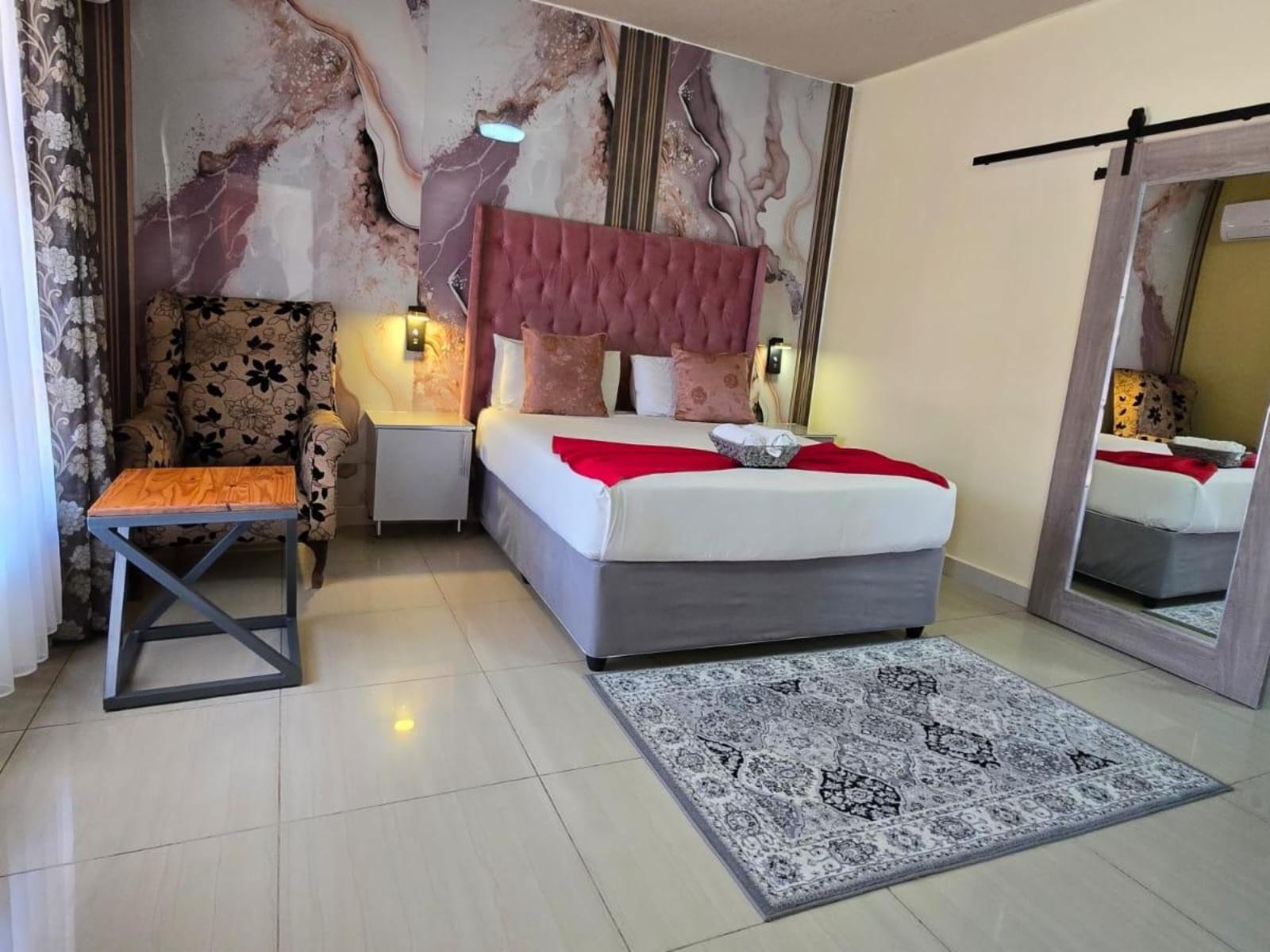 Room 4 — Photo of the whole room
