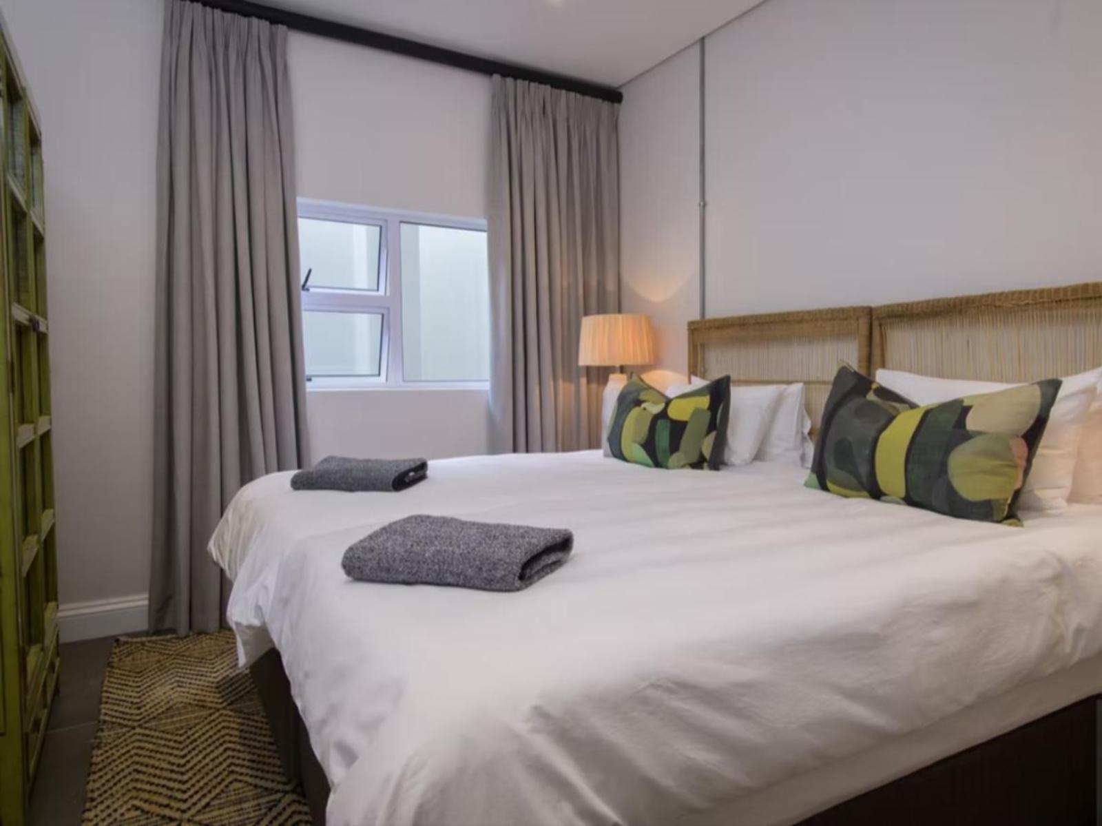 Room 1 — Photo of the whole room