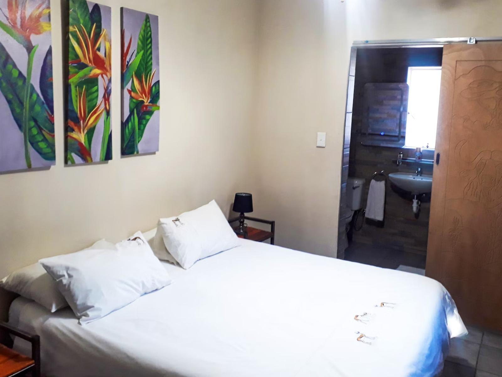 Room 1 — Photo of the whole room