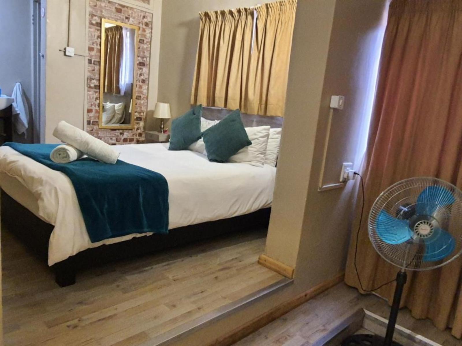 Room 1 — Photo of the whole room