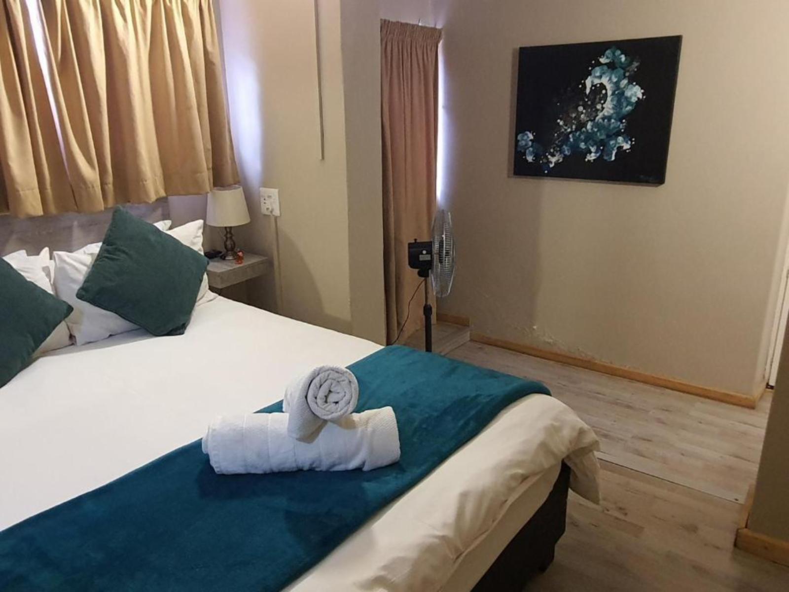 Room 1 — Photo of the whole room