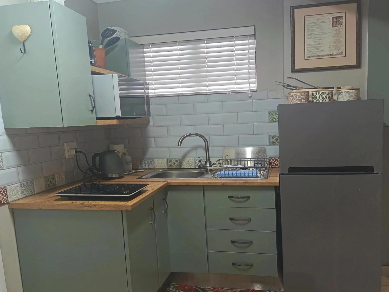 Room 1 — Kitchenette
