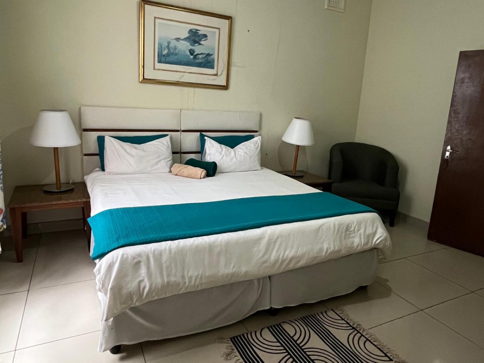 Room 1 — Photo of the whole room