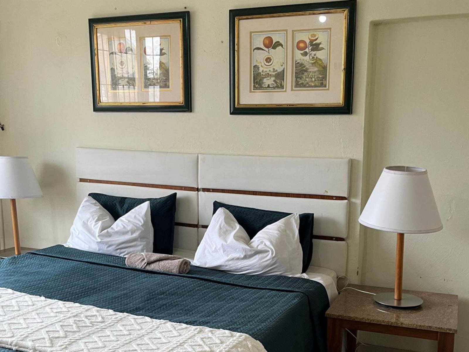 Room 1 — Decorative detail