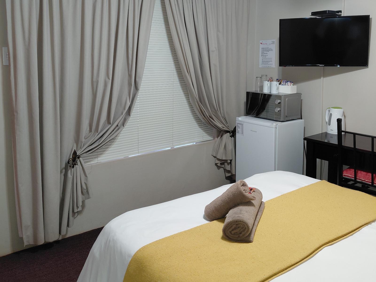 Room 1 — TV and multimedia