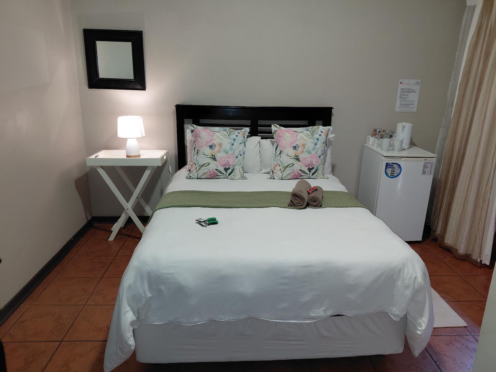 Room 1 — Photo of the whole room