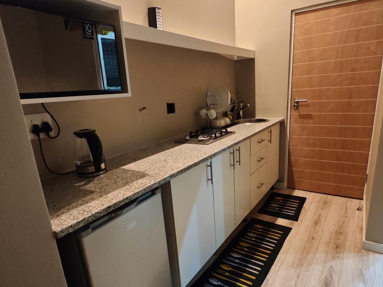 Room 1 — Kitchenette