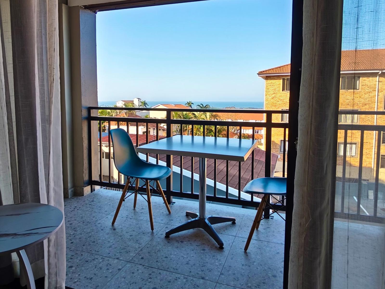 Room 1 — Balcony/Terrace