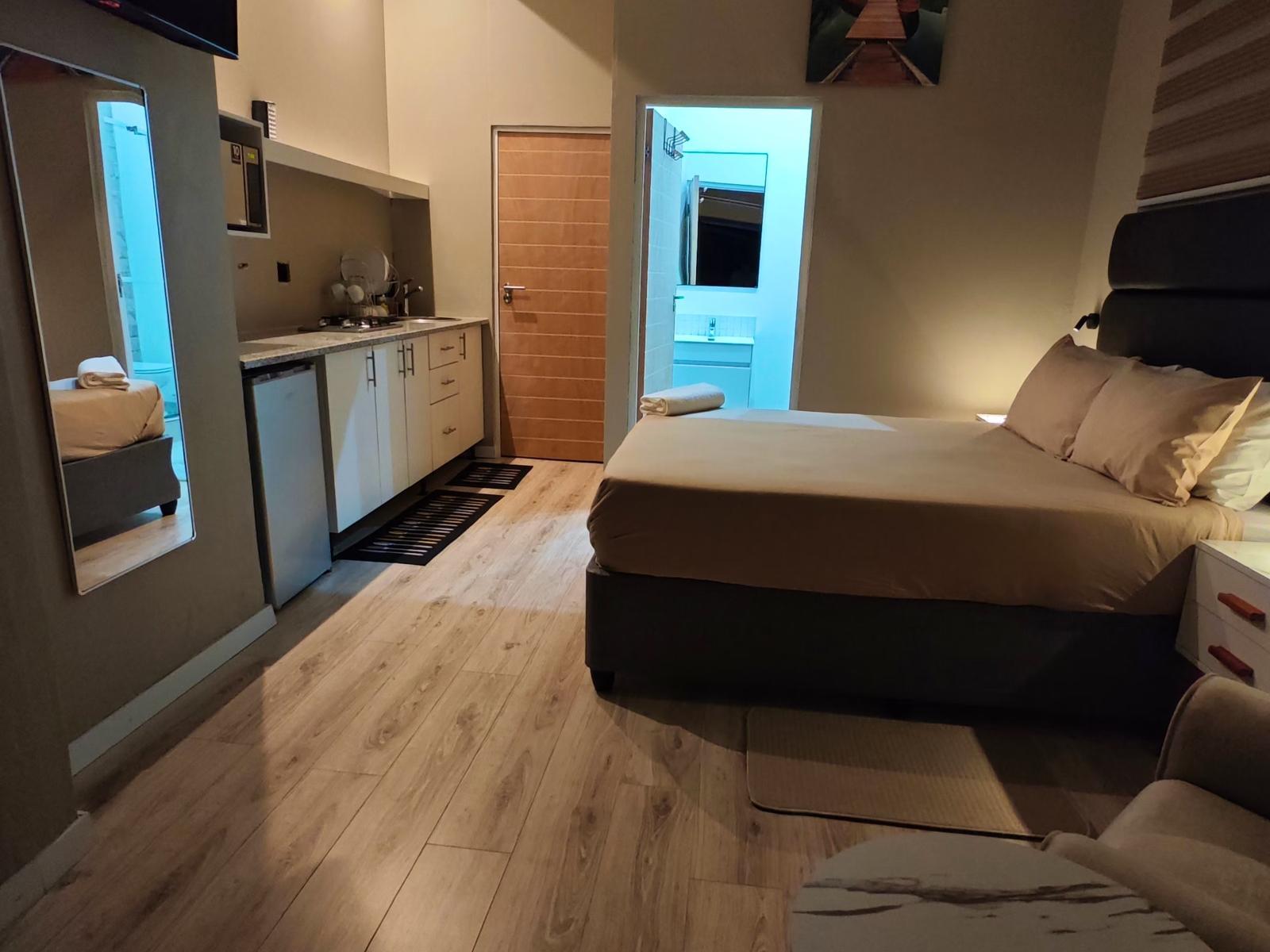 Room 1 — Photo of the whole room