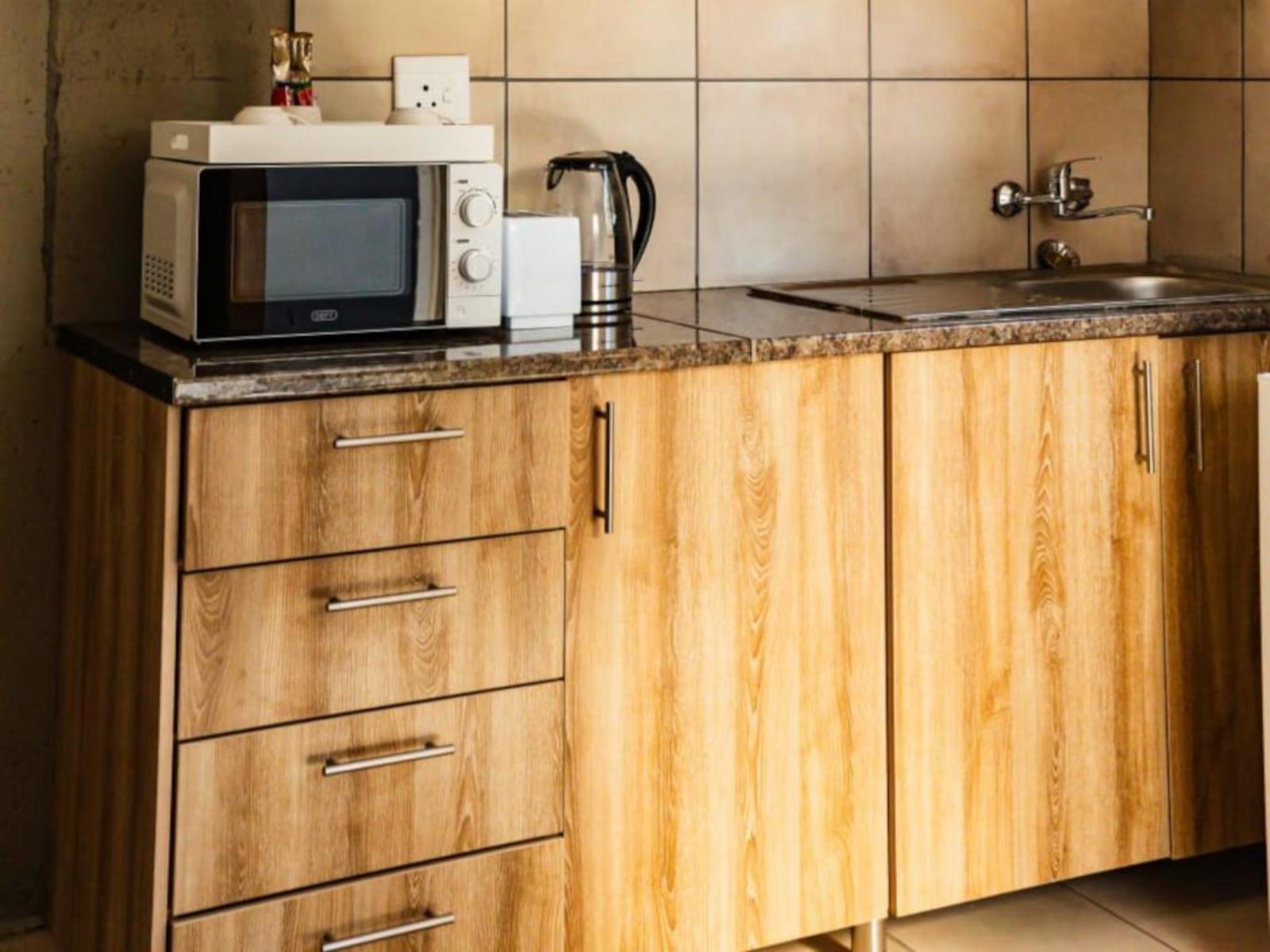 Room 1 — Kitchenette