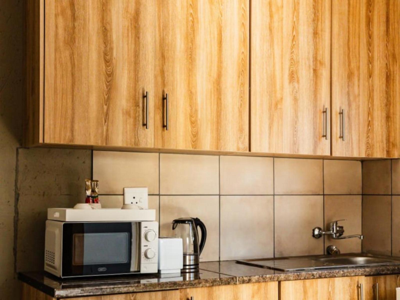 Room 1 — Kitchenette