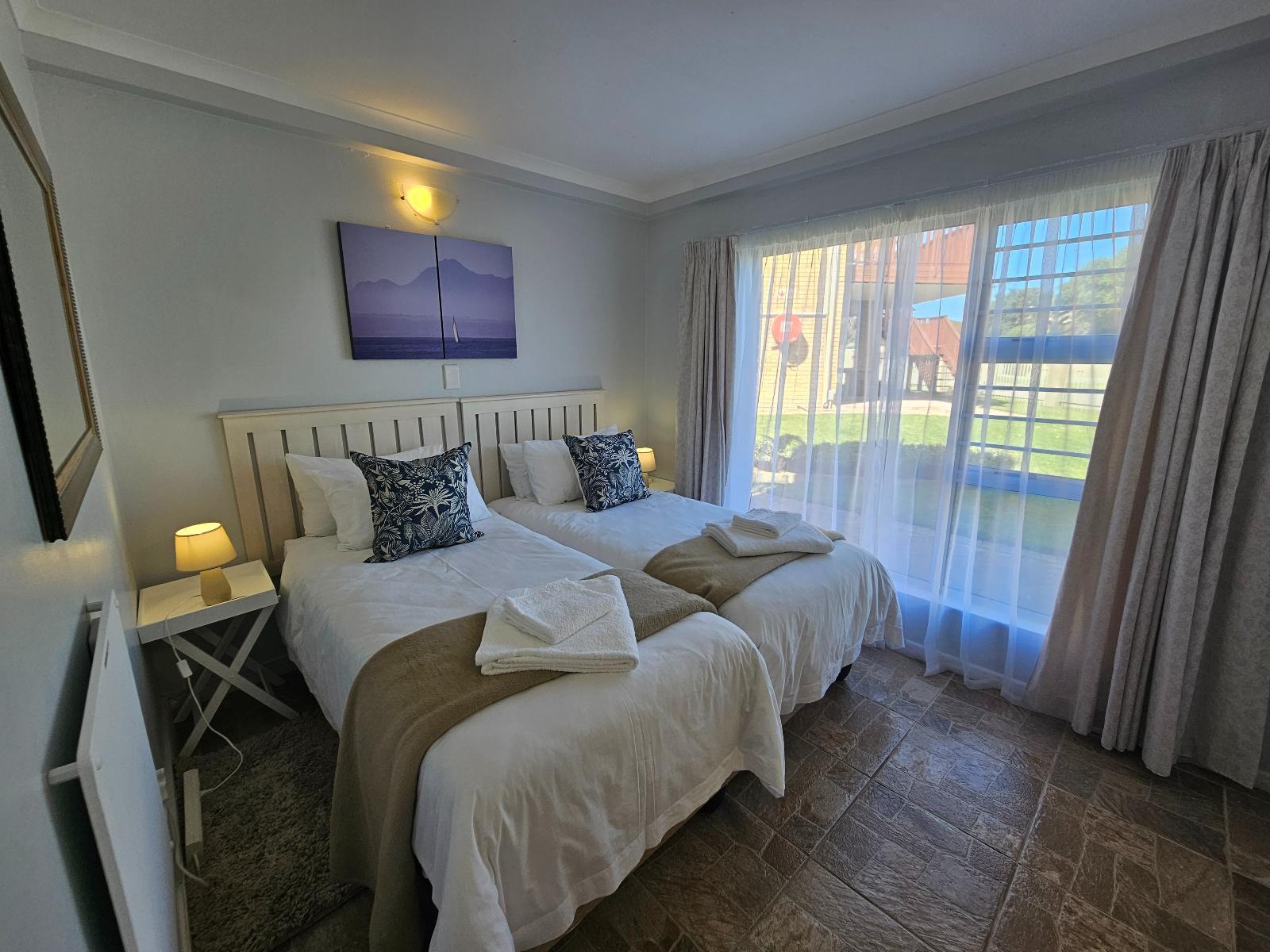 Room 1 — Photo of the whole room