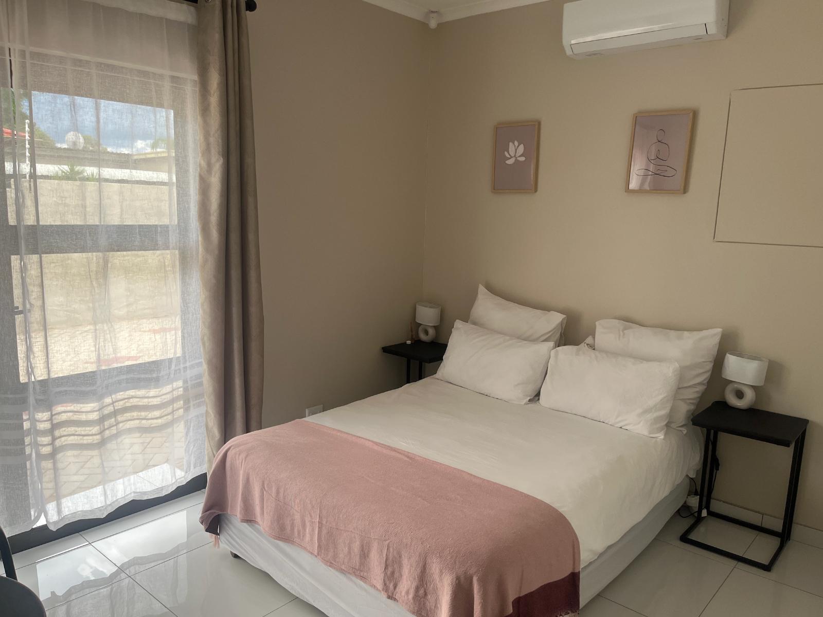 Room 1 — Photo of the whole room