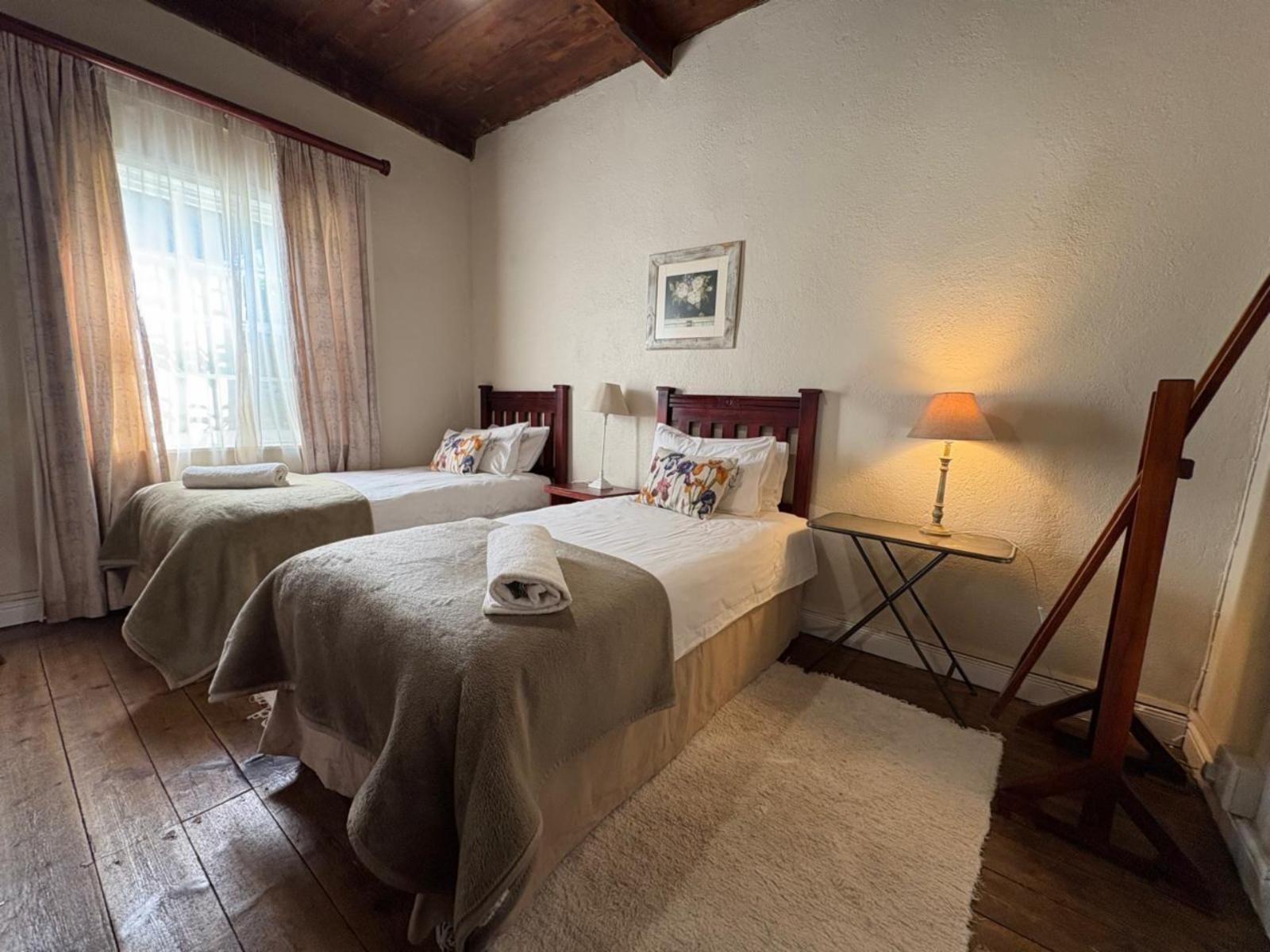 Room 1 — Photo of the whole room