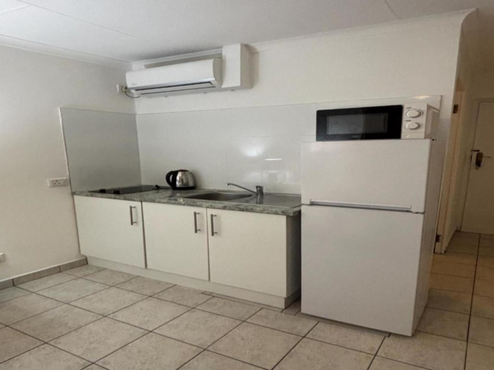 Room 1 — Kitchenette