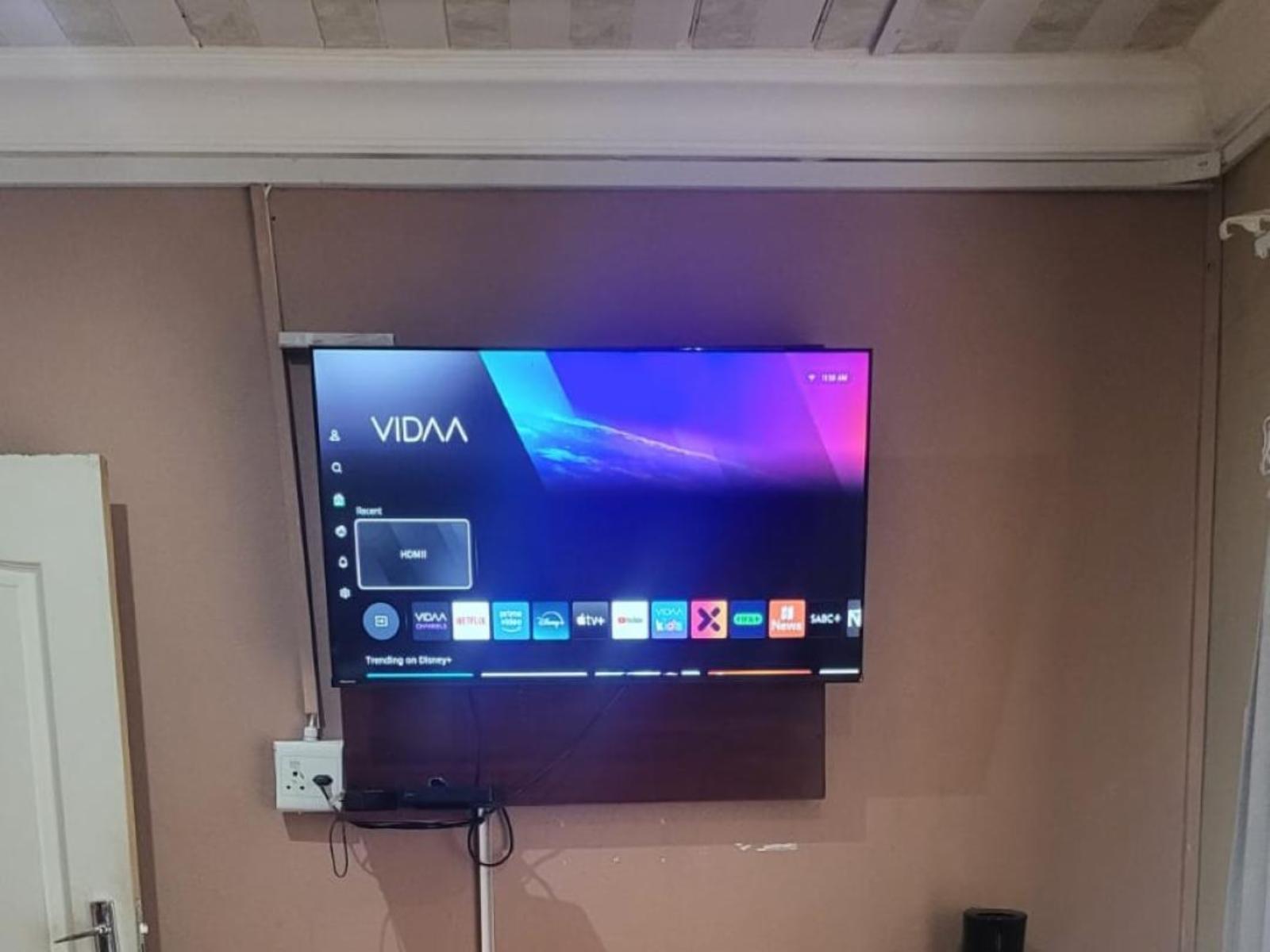 Room 1 — TV and multimedia