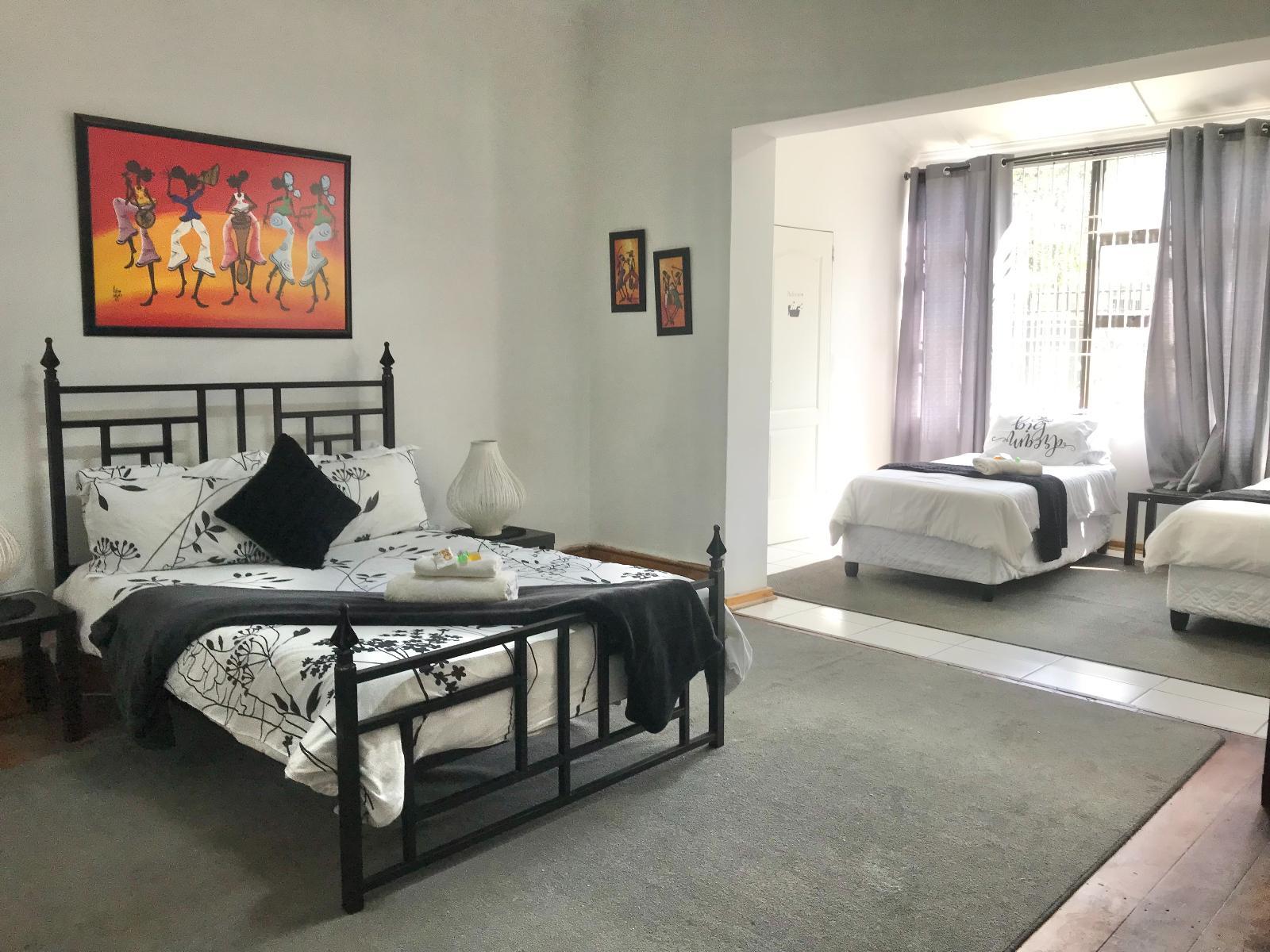 Room 2 — Photo of the whole room