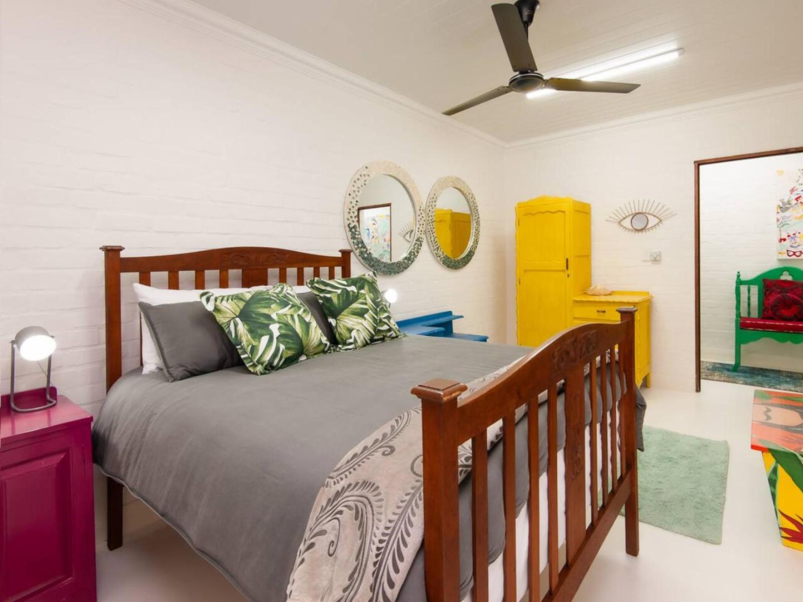 Room 1 — Photo of the whole room