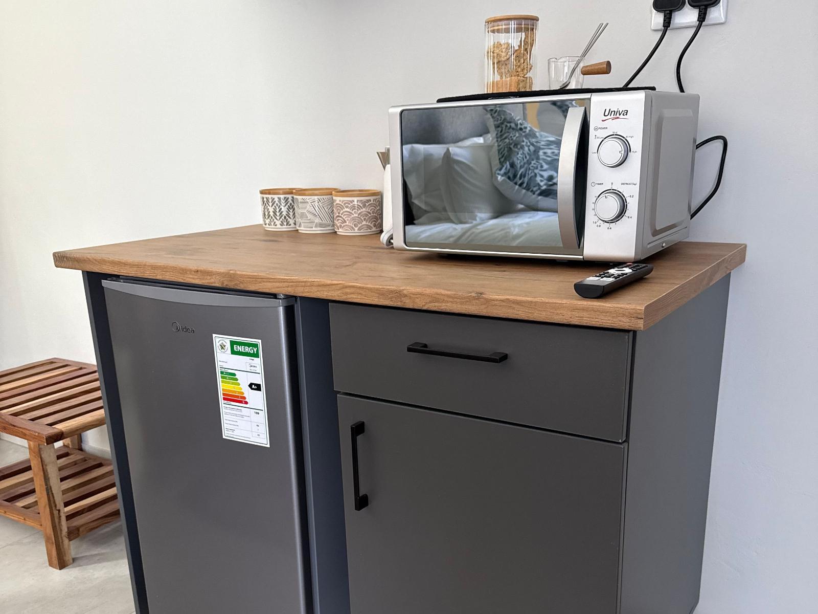 Room 1 — Coffee/tea facilities