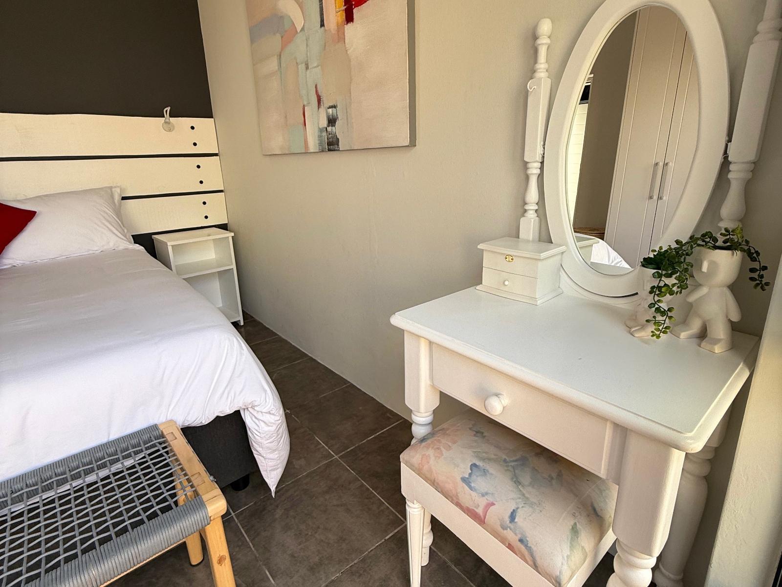 Room 1 — Photo of the whole room