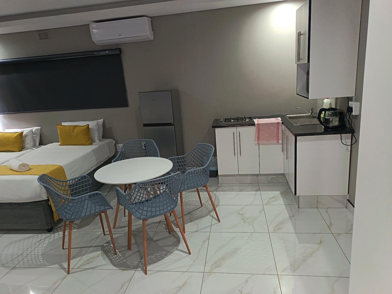 Room 1 — Kitchenette