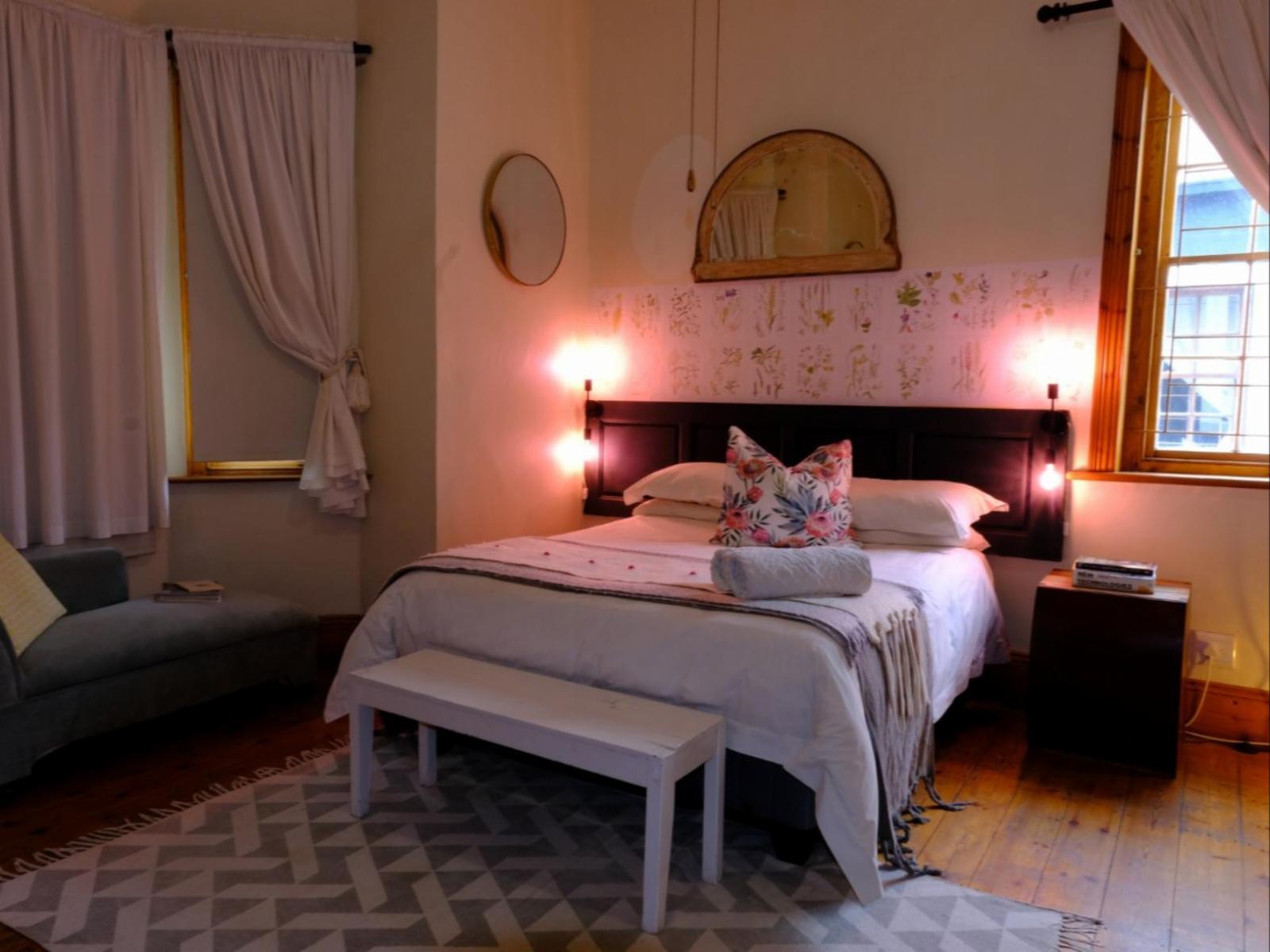 Room 1 — Photo of the whole room