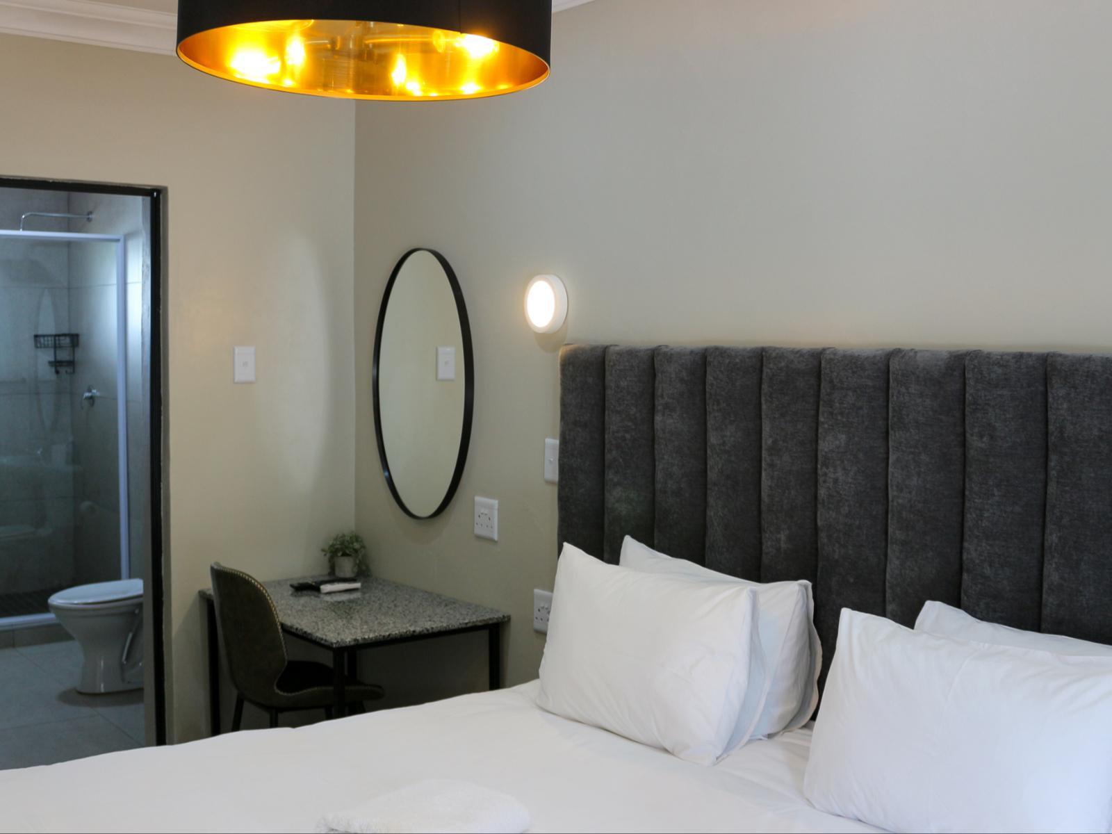 Room 1 — Photo of the whole room