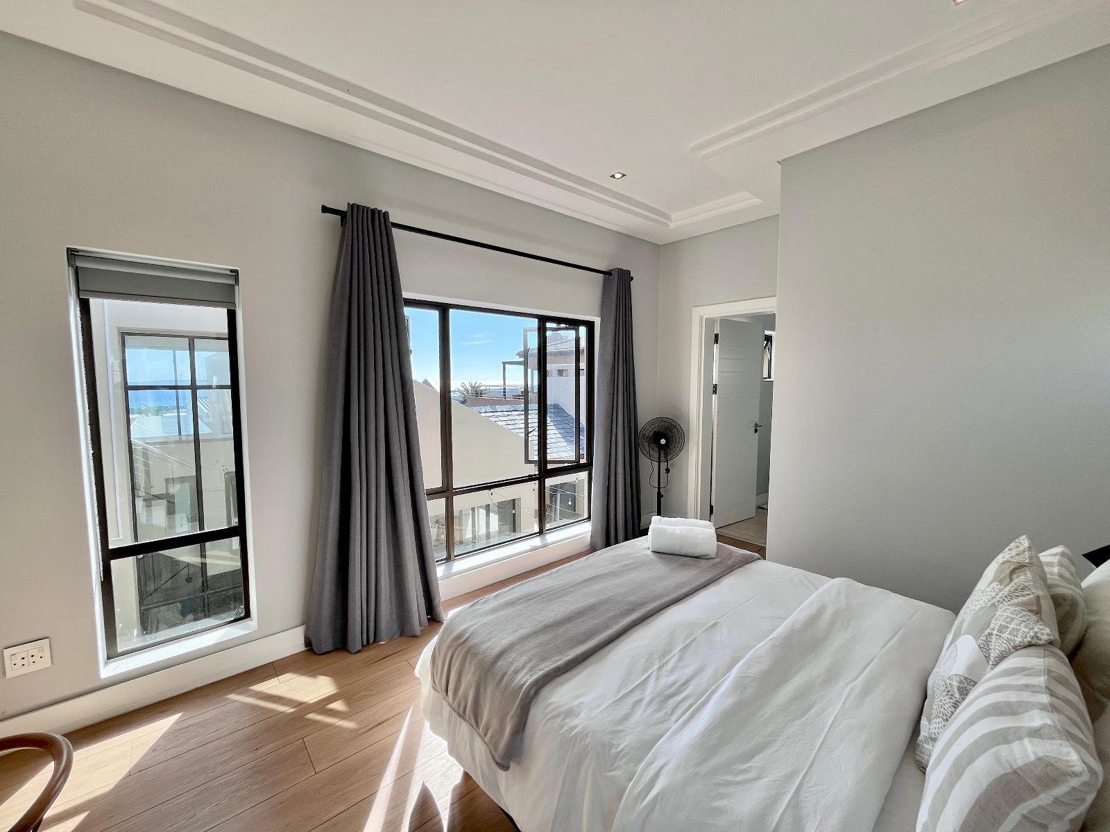 Room 1 — Photo of the whole room