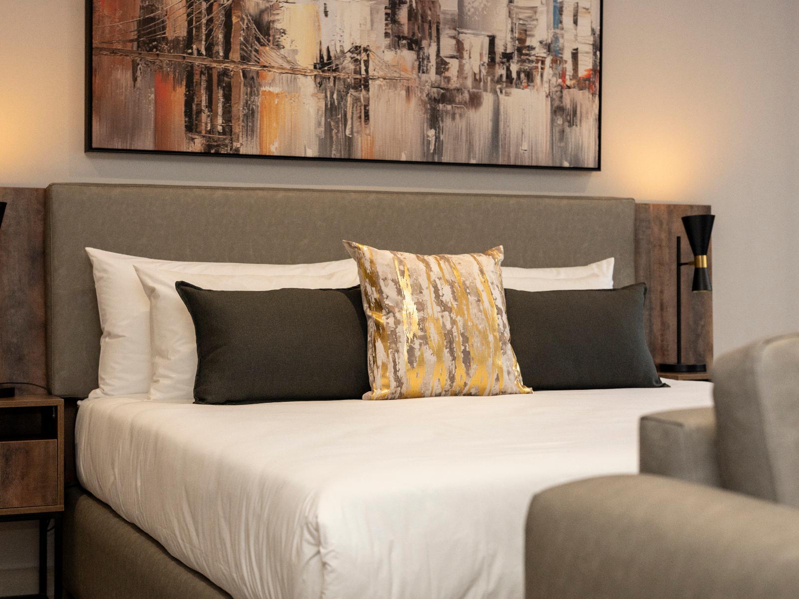 Room 7 — Bed