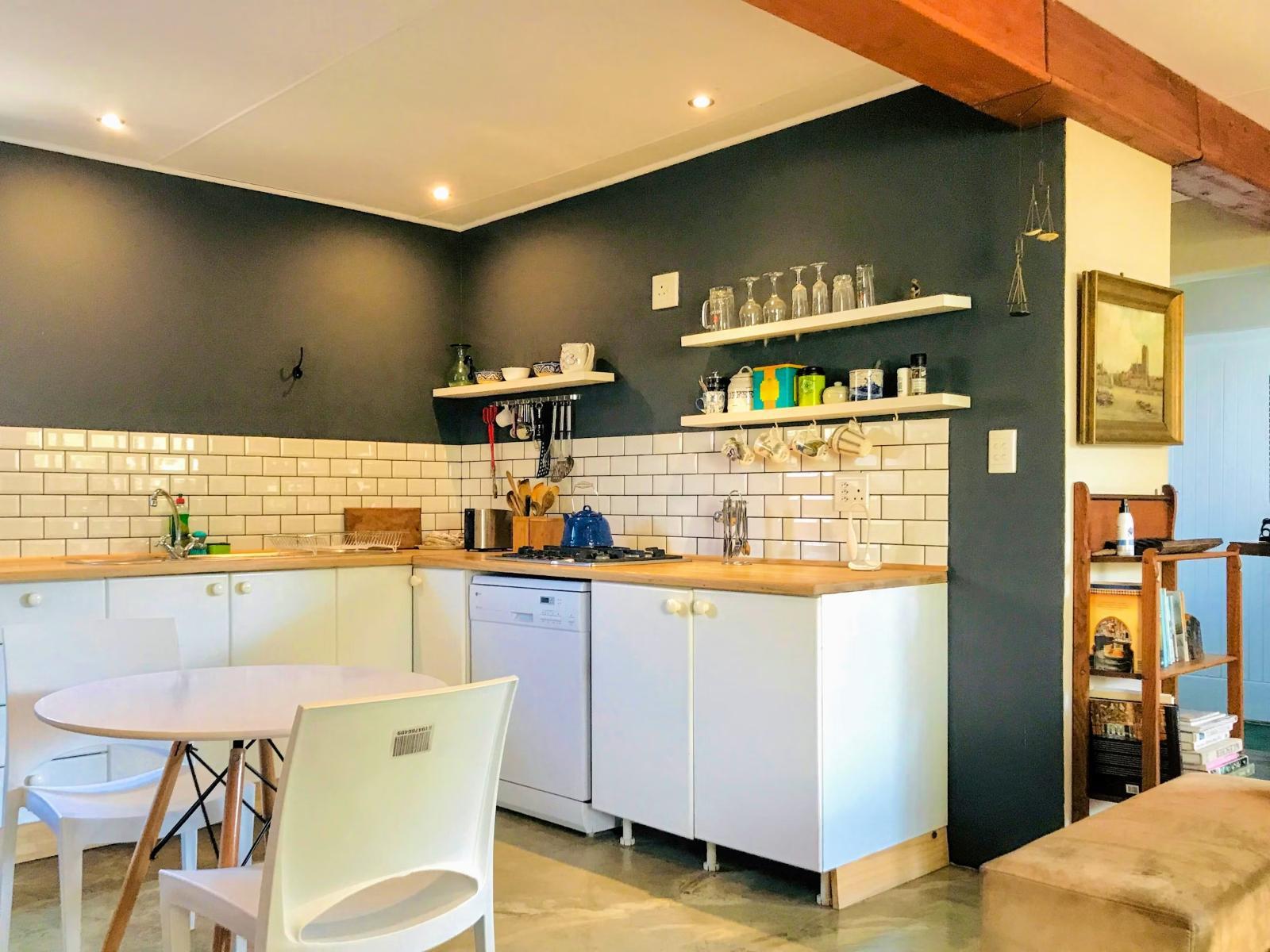 Room 1 — Kitchenette