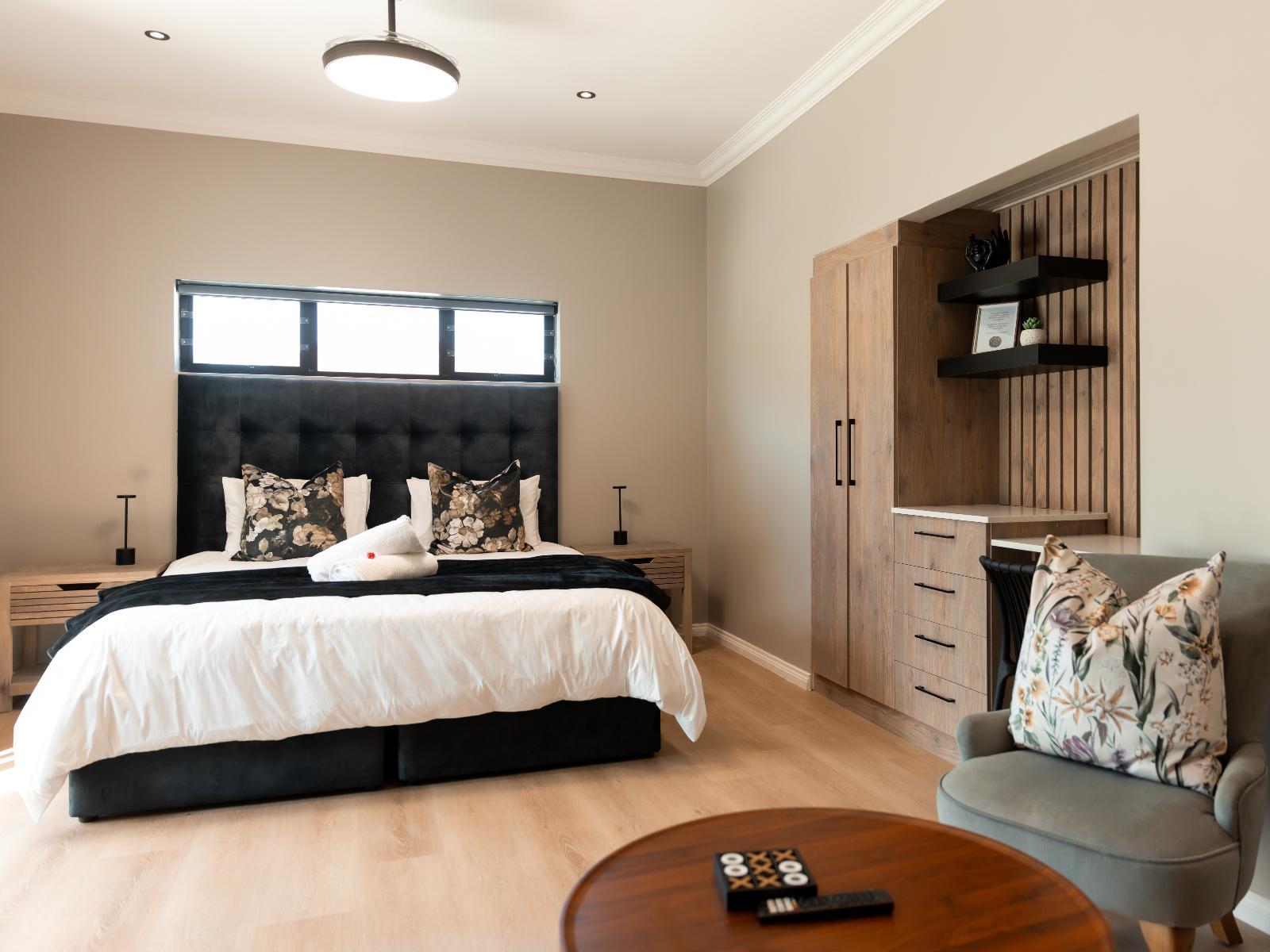 Room 1 — Photo of the whole room