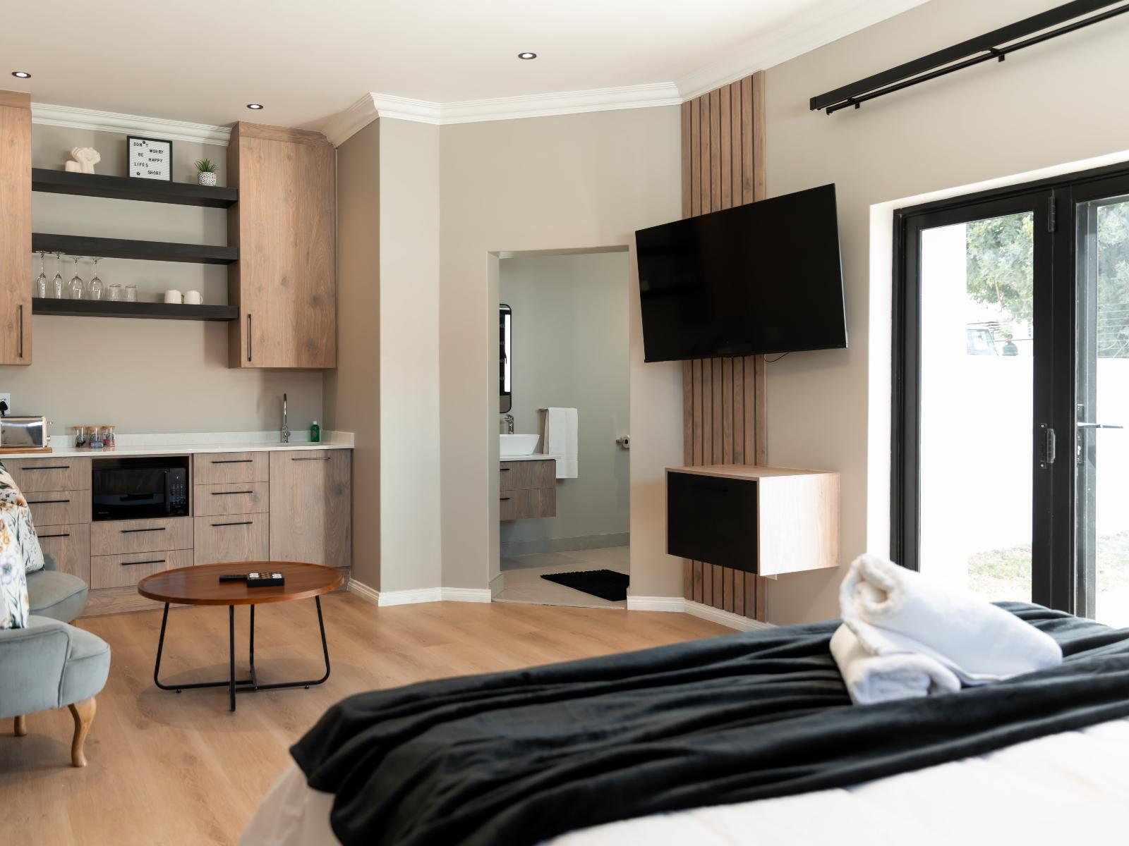 Room 1 — Photo of the whole room