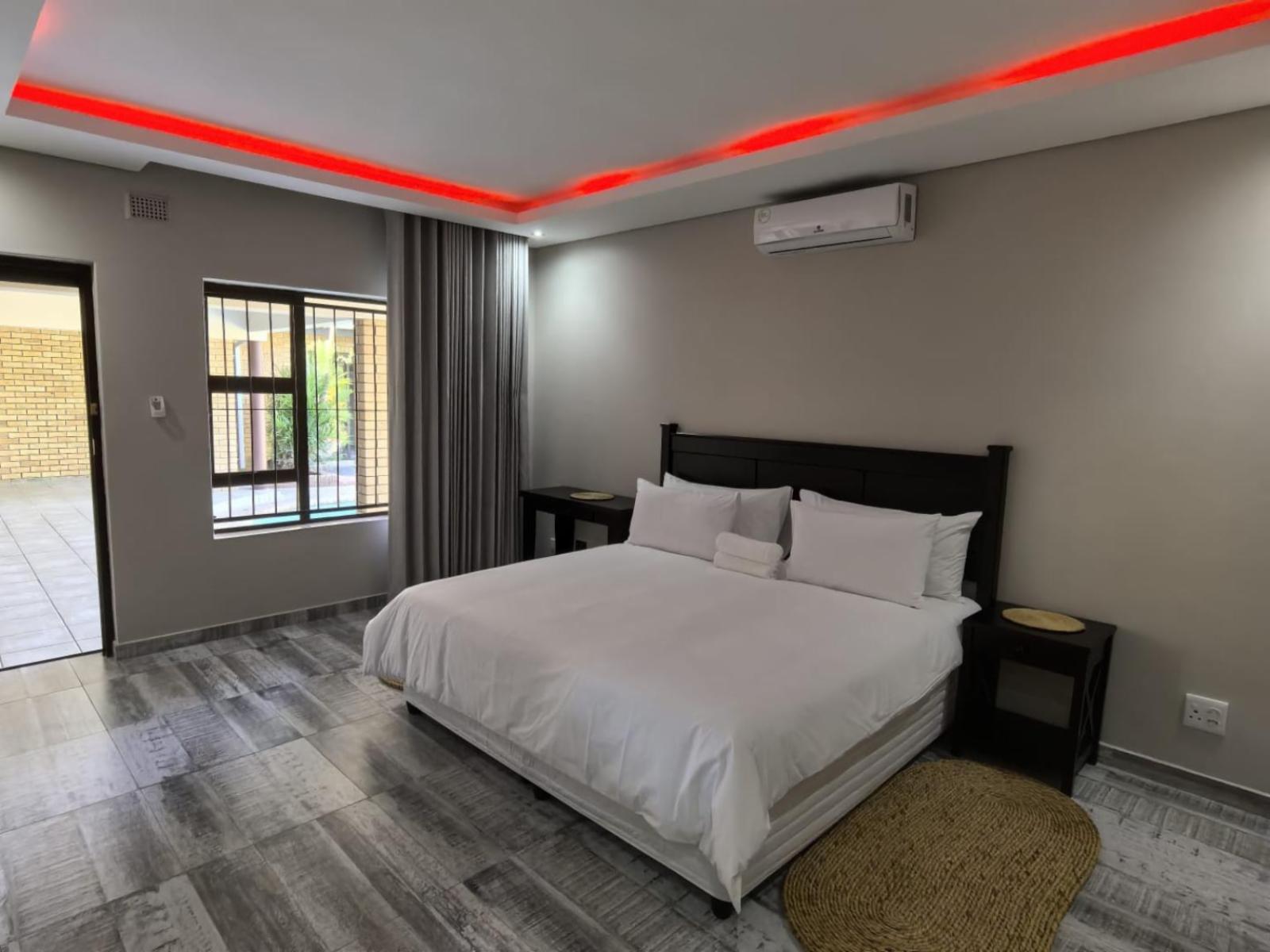 Room 1 — Photo of the whole room