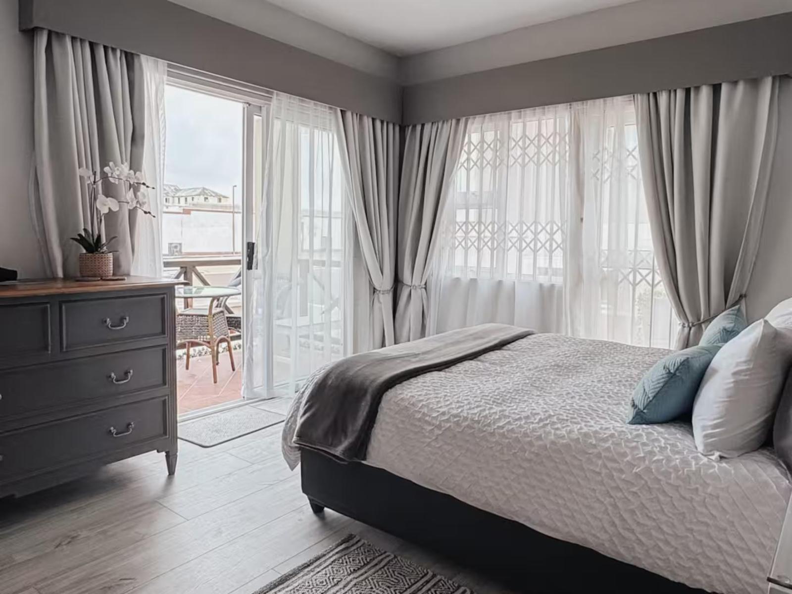 Room 1 — Photo of the whole room