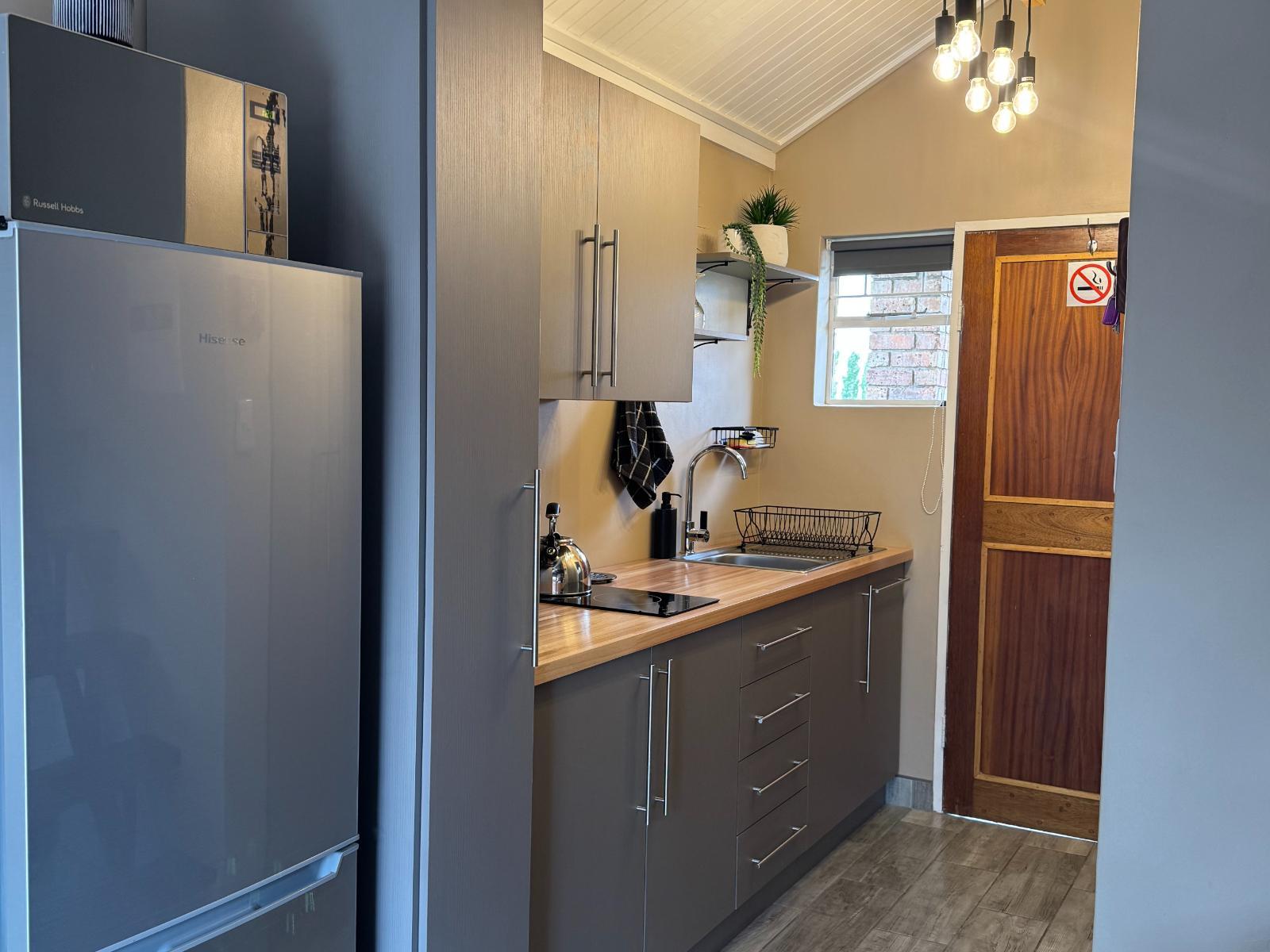 Room 1 — Kitchenette