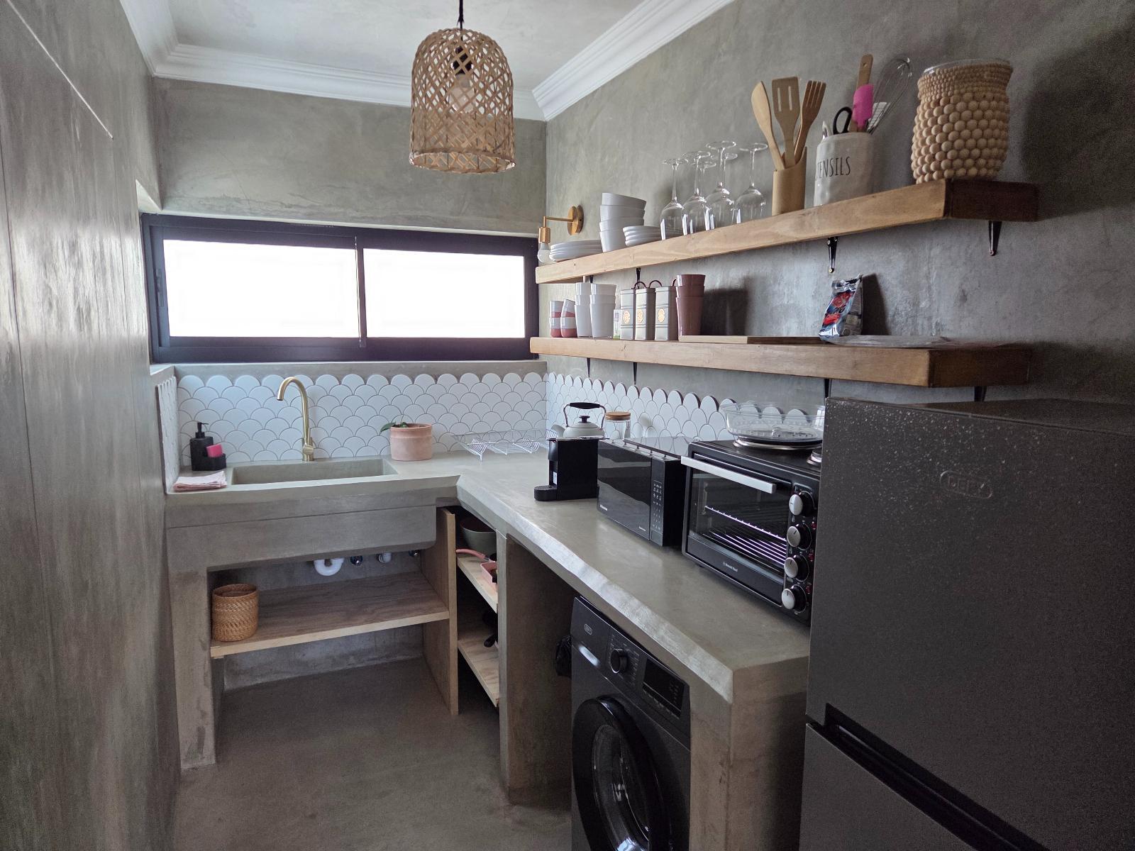 Room 1 — Kitchenette