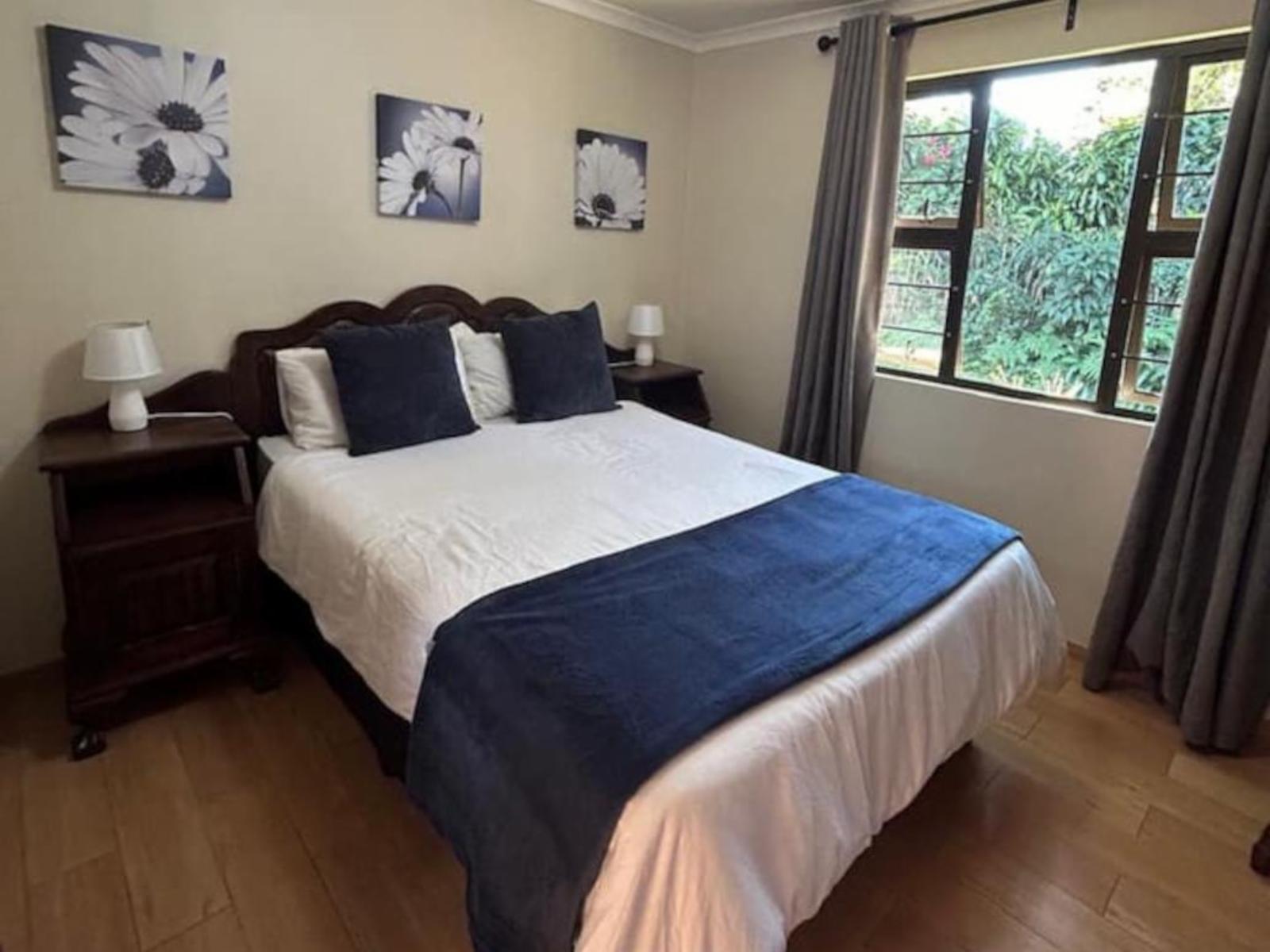 Room 1 — Photo of the whole room