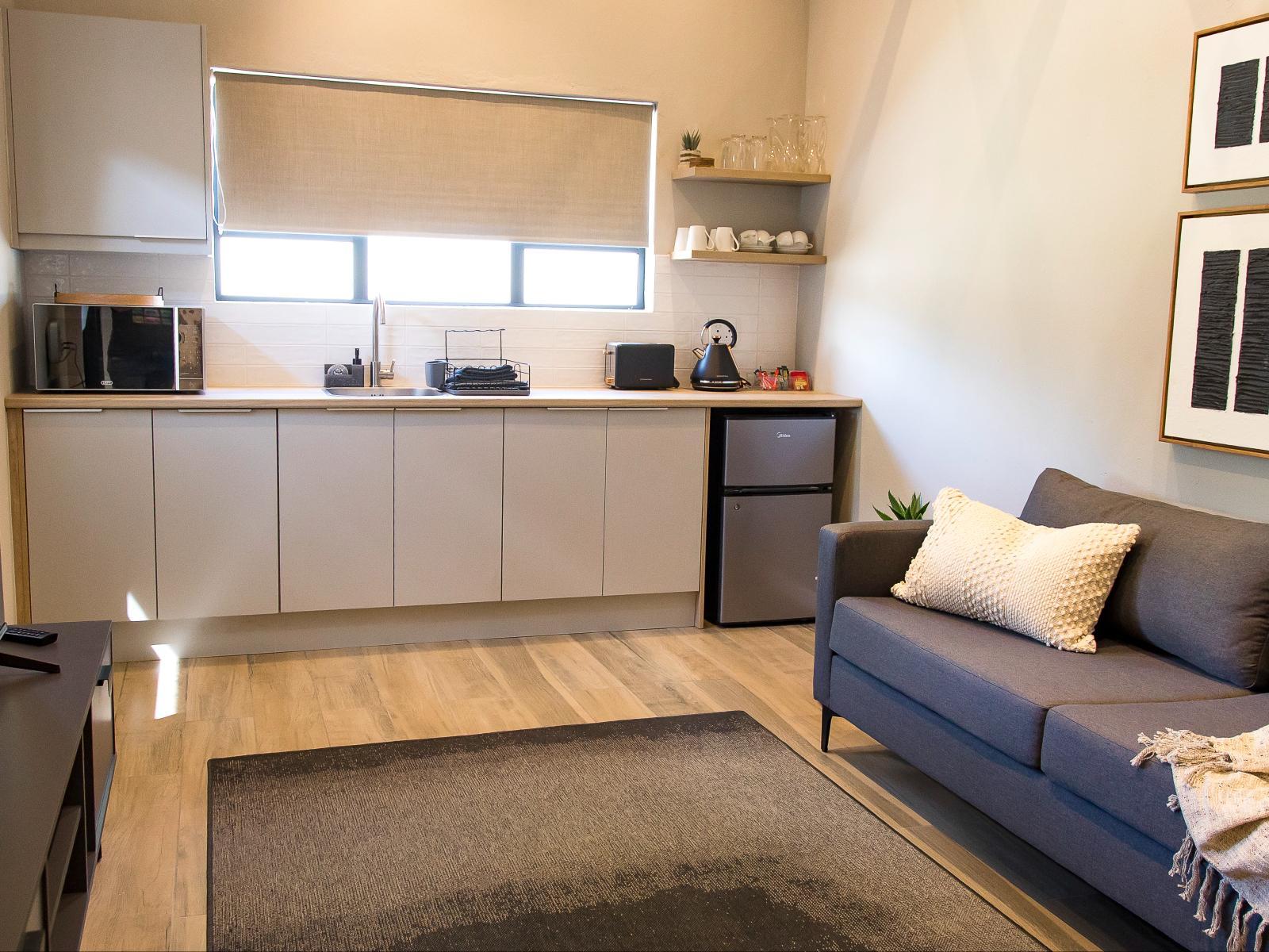 Room 1 — Kitchenette