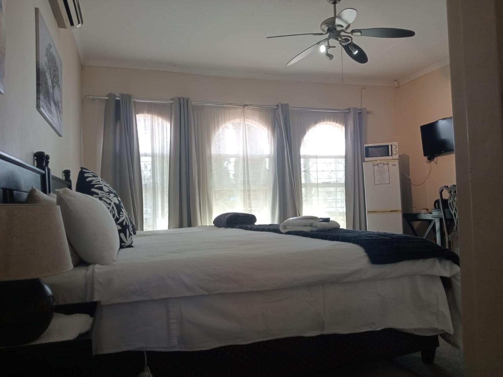 Room 1 — Photo of the whole room