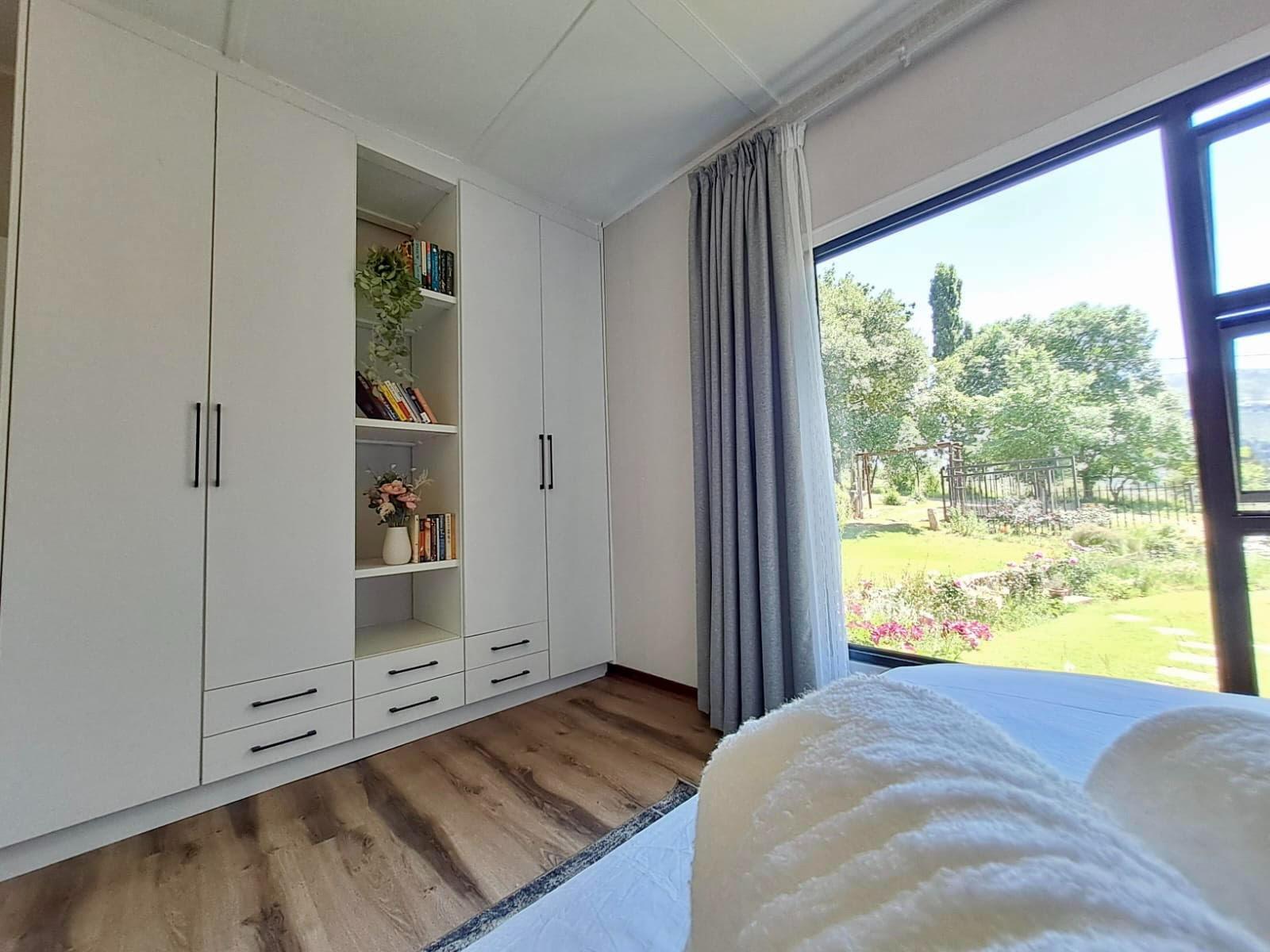 Room 1 — Photo of the whole room