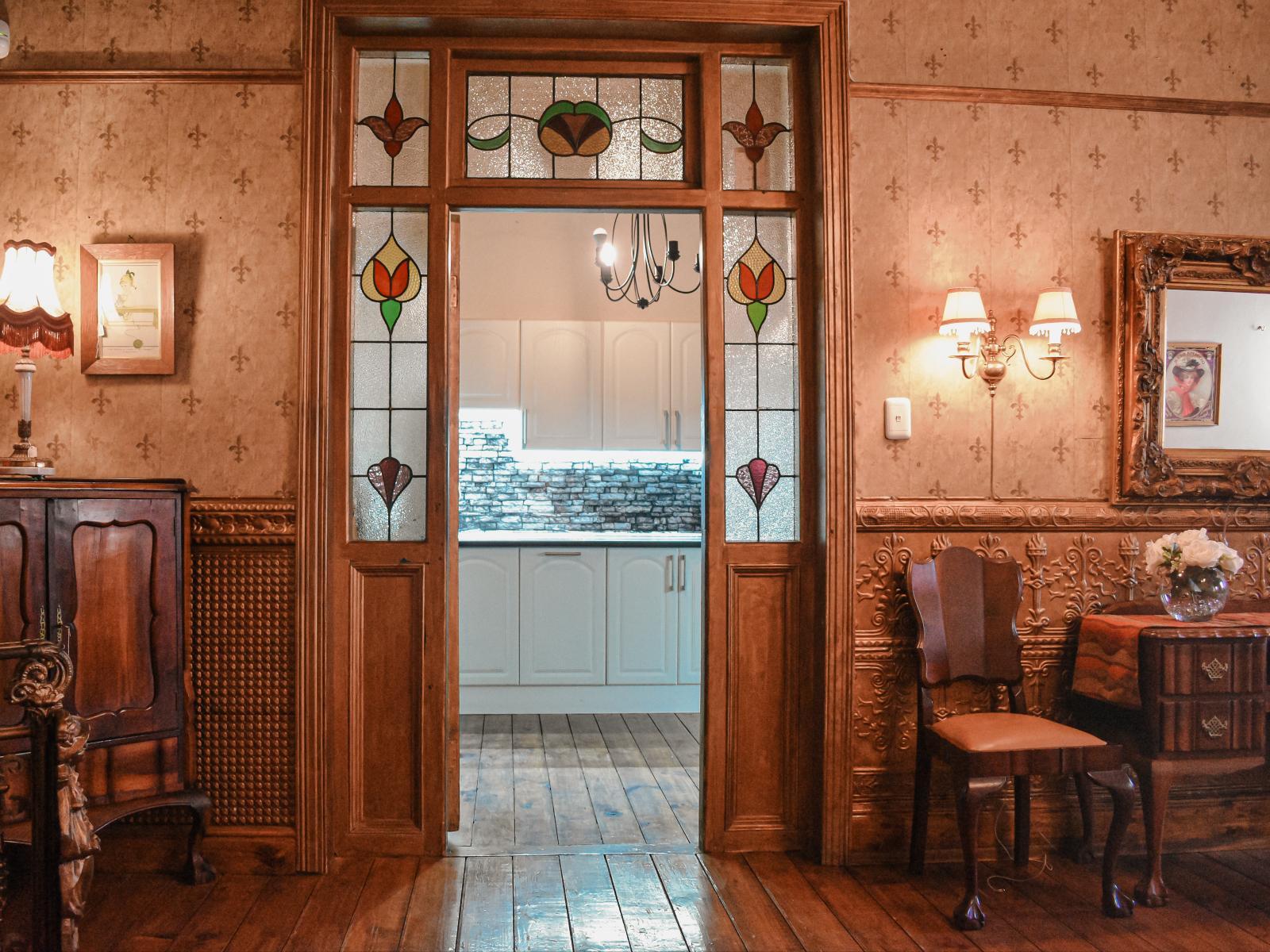 Room 1 — Decorative detail