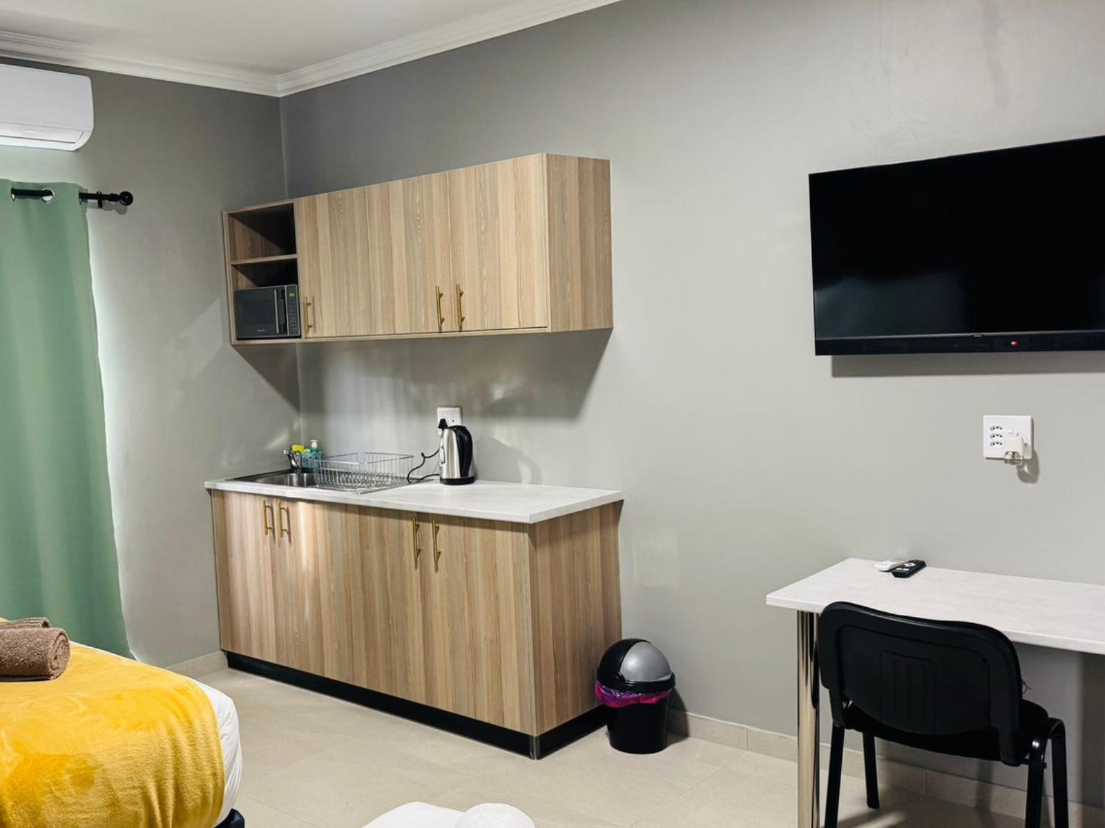 Kitchenette