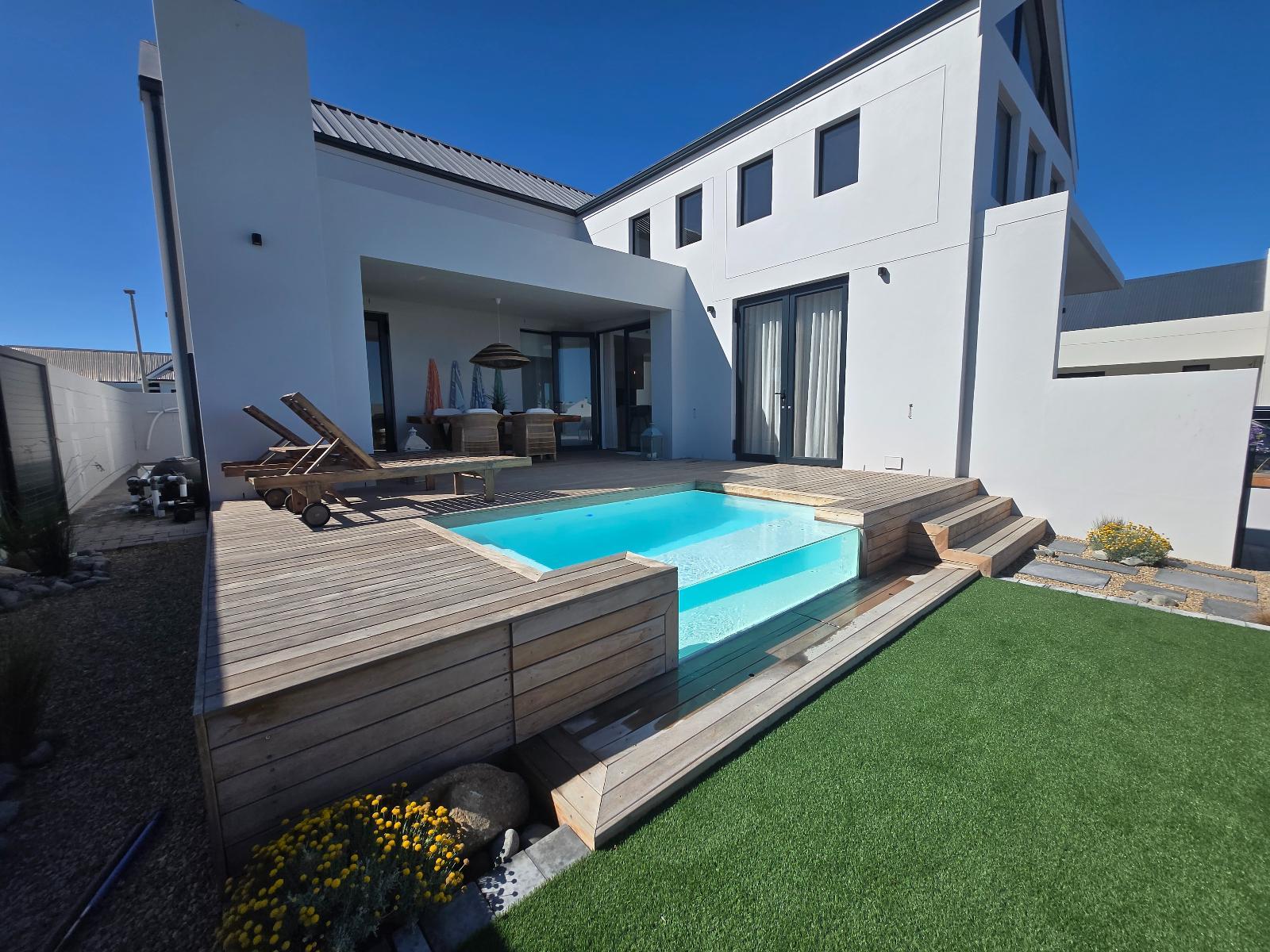 Room 1 — Swimming pool