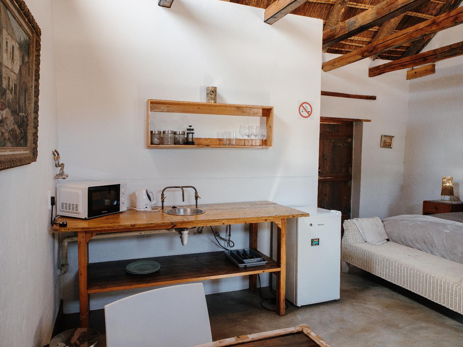 Room 2 — Coffee/tea facilities