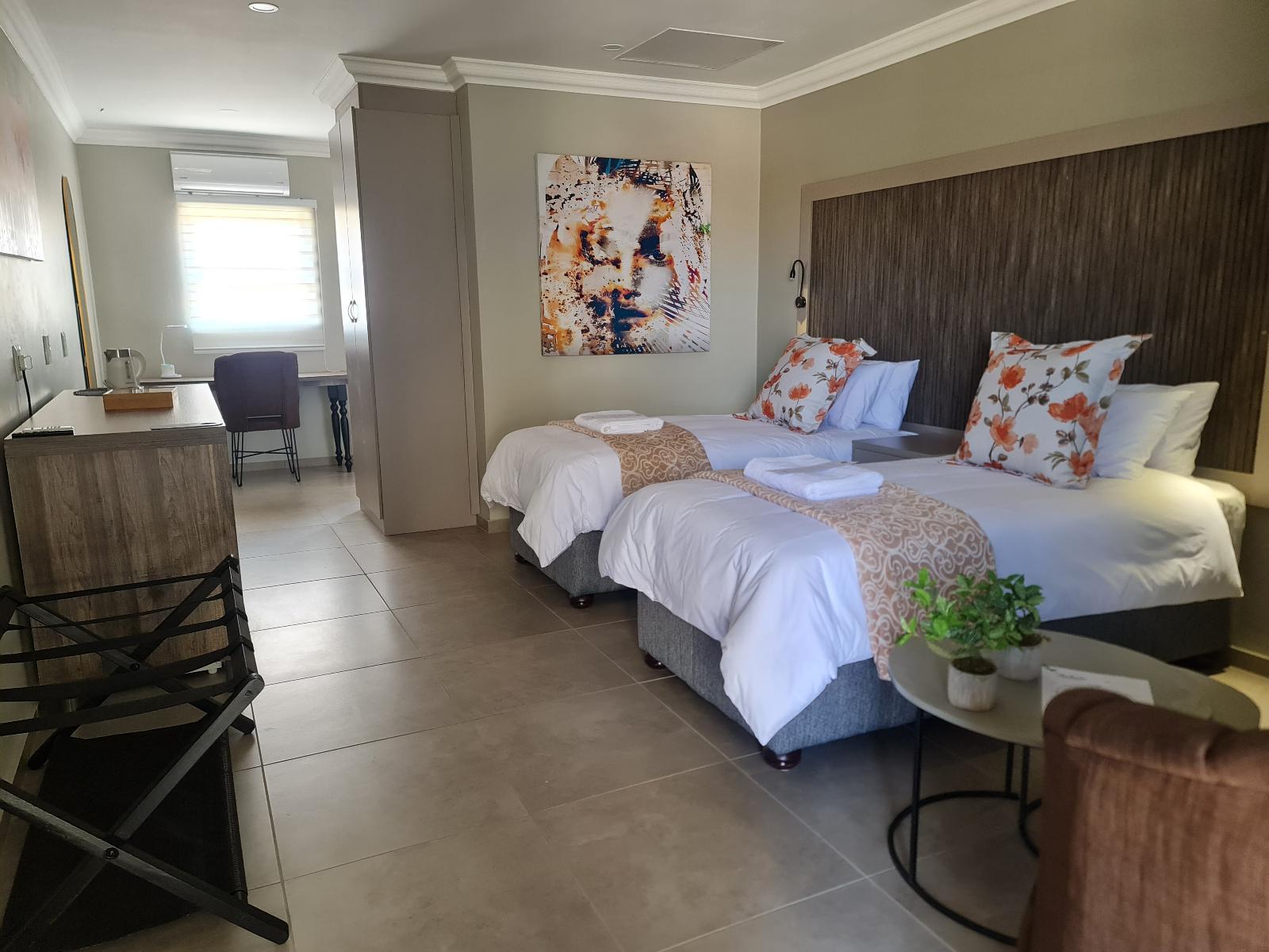 Room 2 — Photo of the whole room