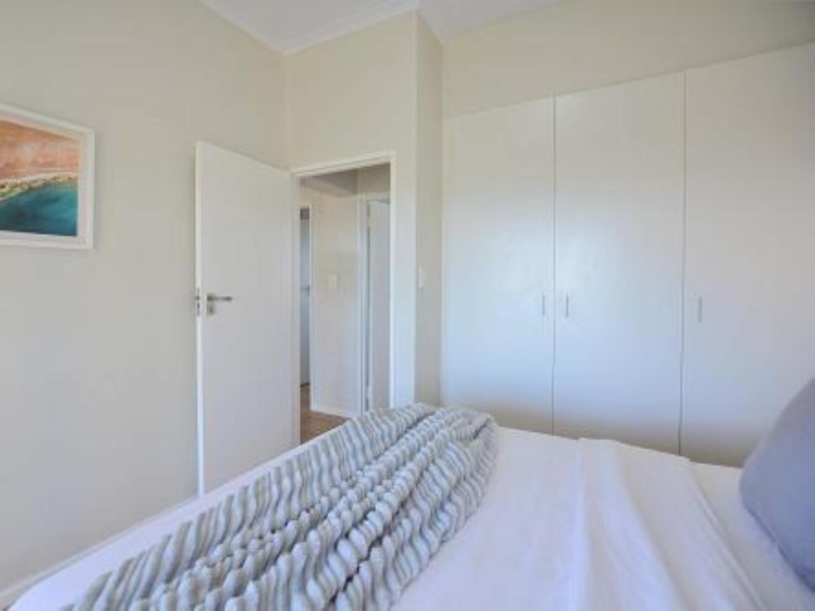 Room 1 — Photo of the whole room